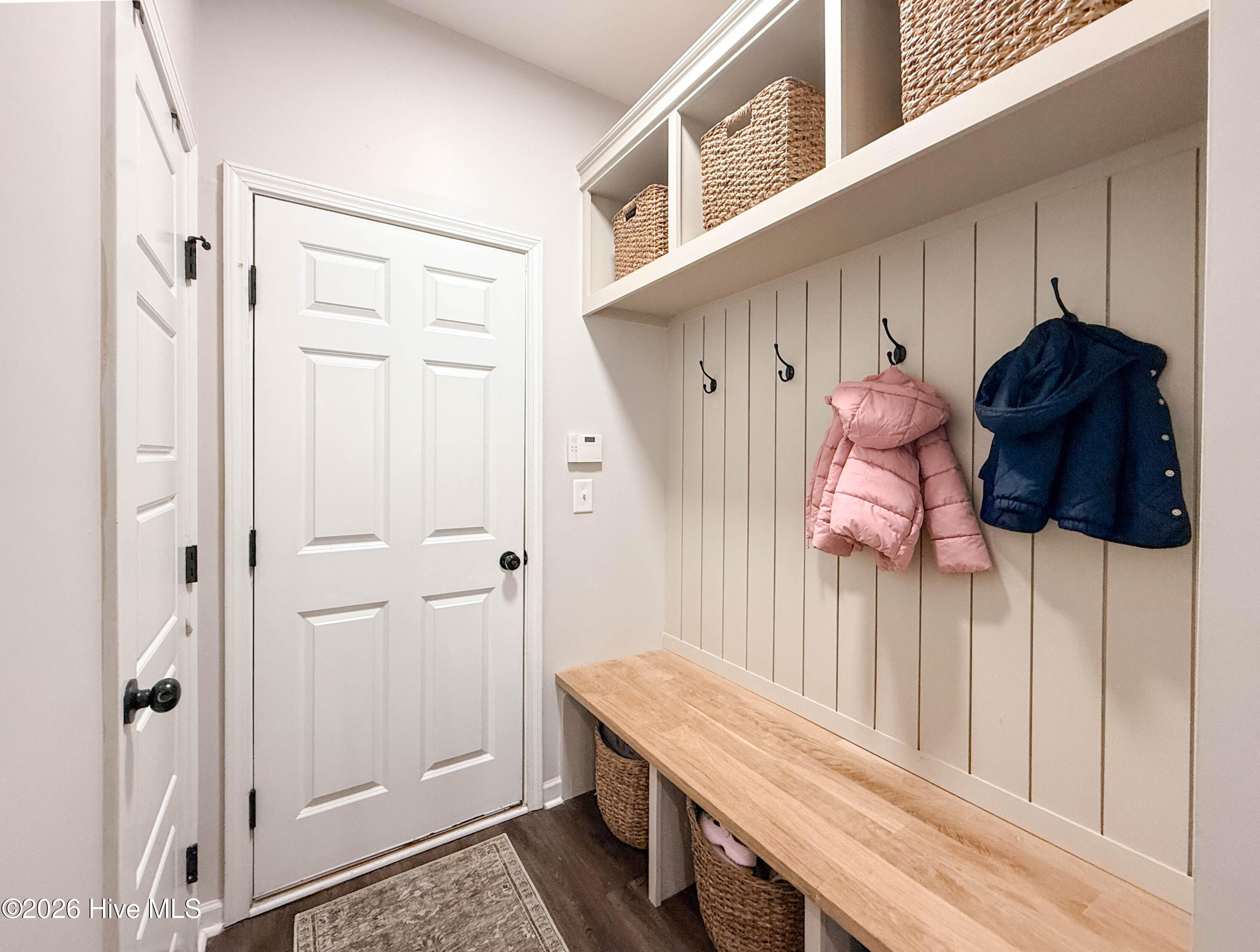 100551828 | Photo 32