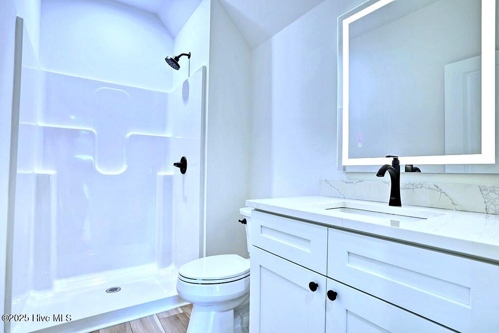 100499257 | Photo 52