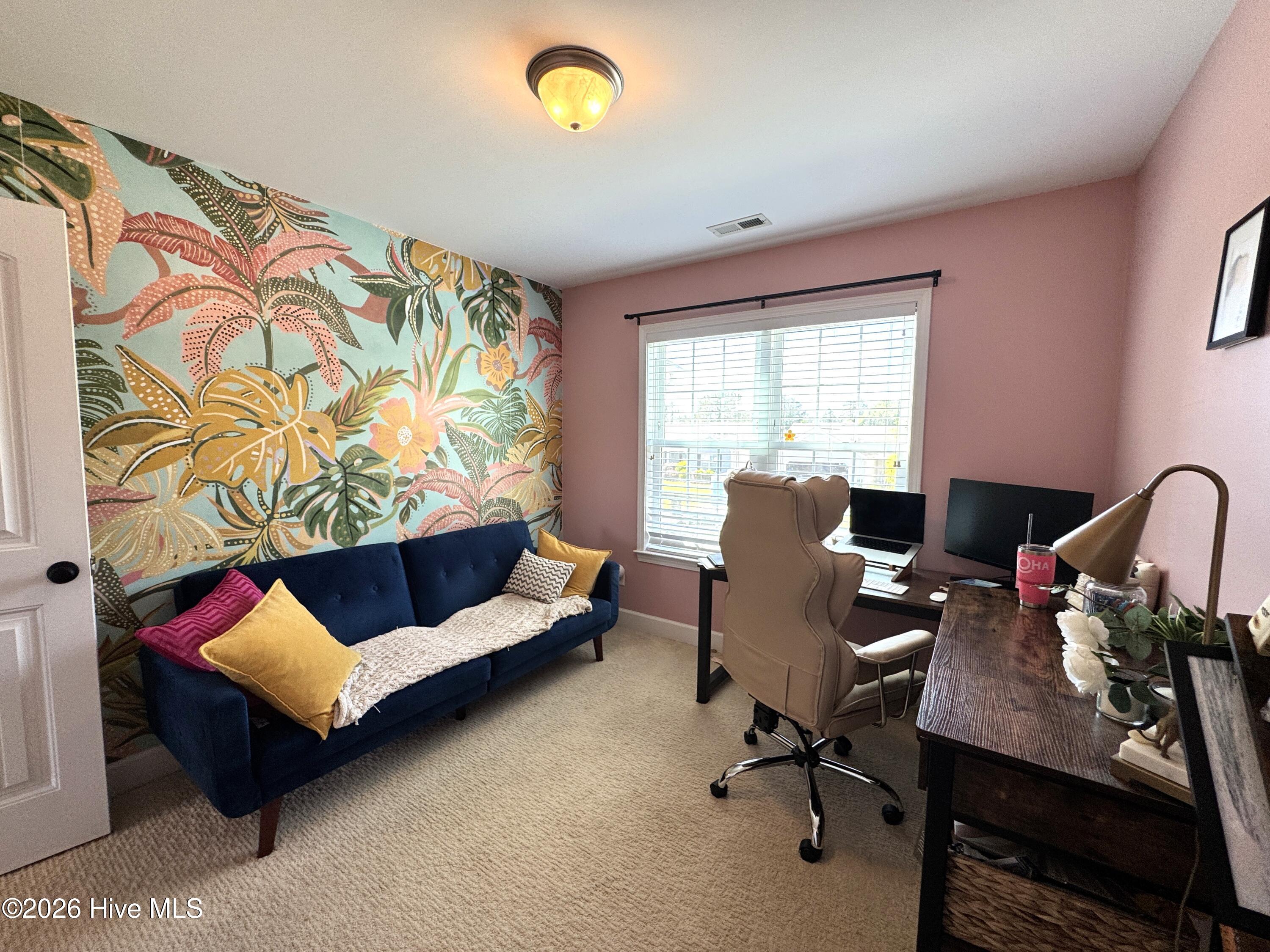 100570620 | Photo 27