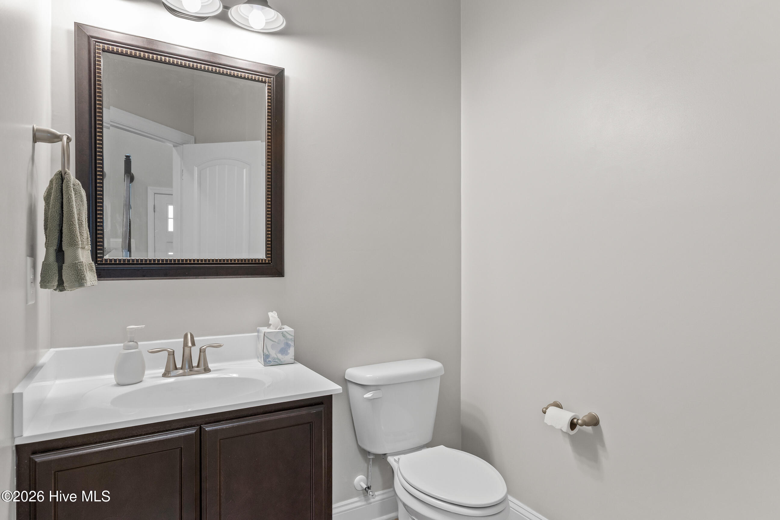 100564730 | Photo 18