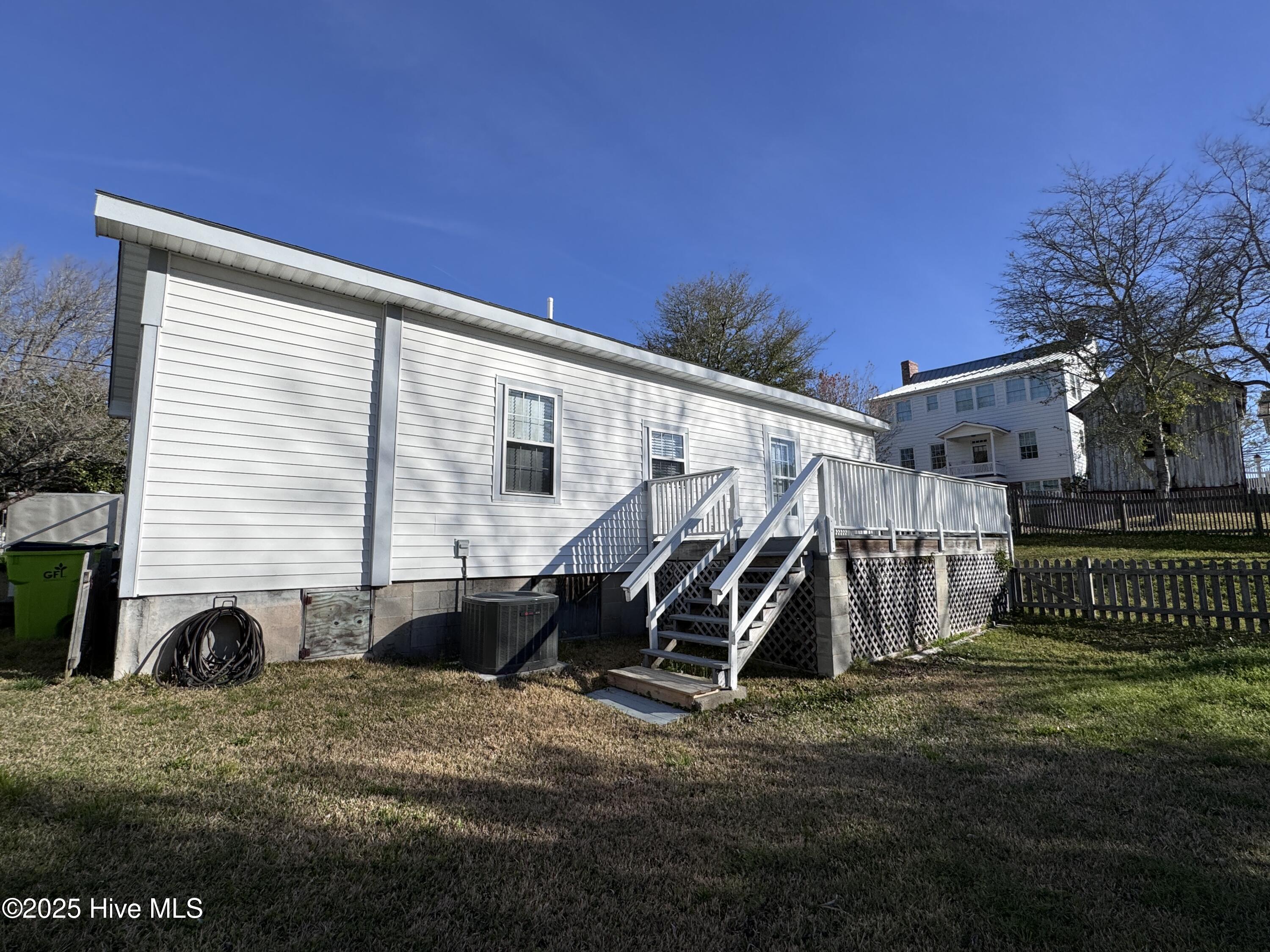 100555543 | Photo 15