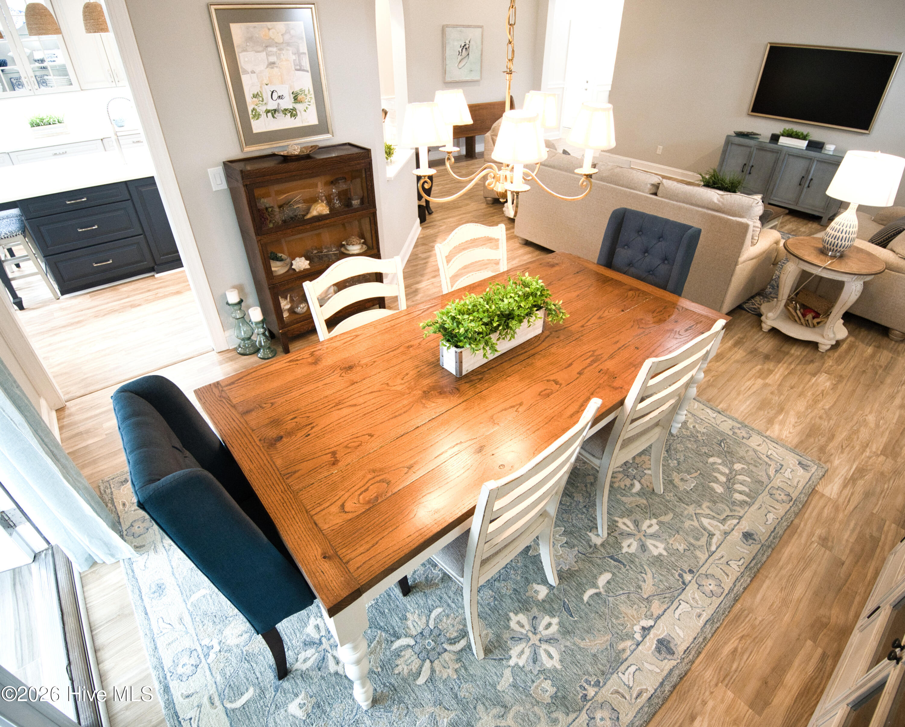 100558044 | Photo 27