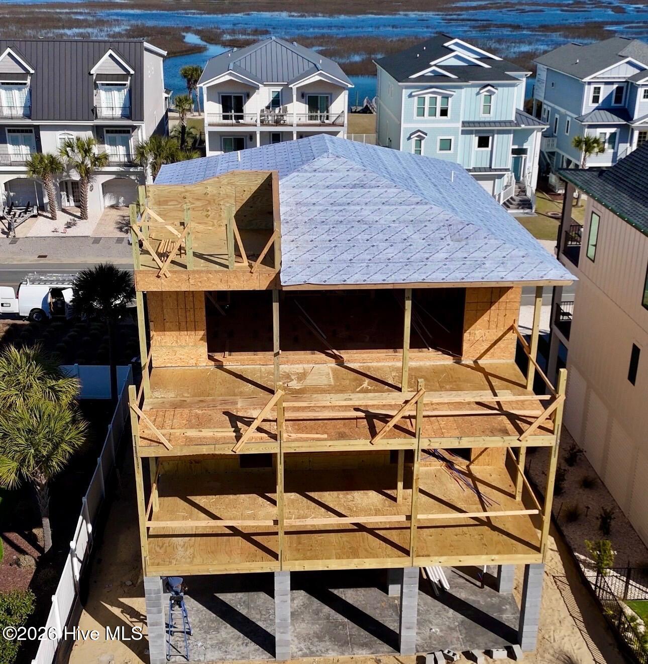 100561387 | Photo 30