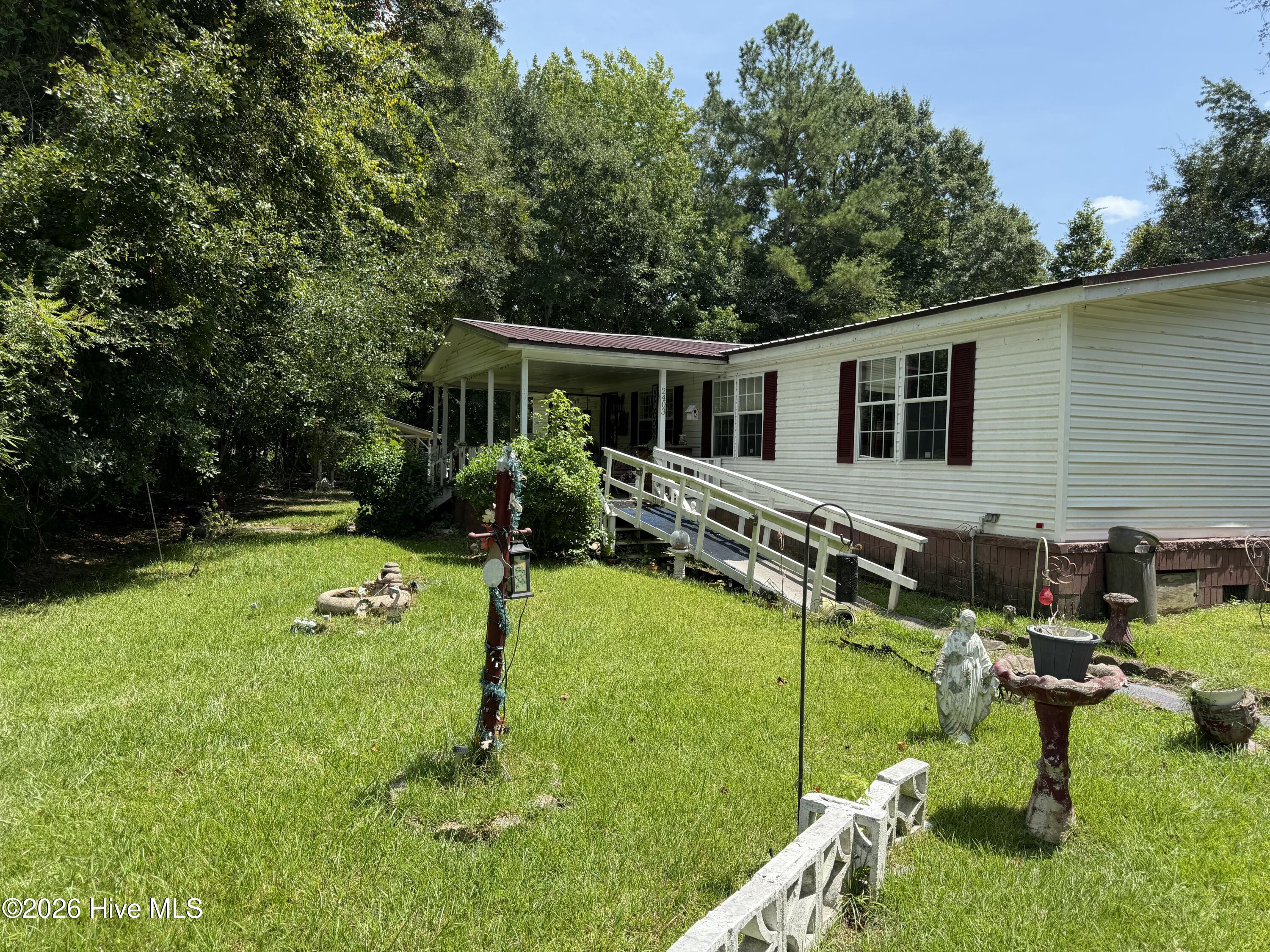 Exterior photo of 2403 New Bern Avenue, New Bern, NC 28562. MLS: 100598882