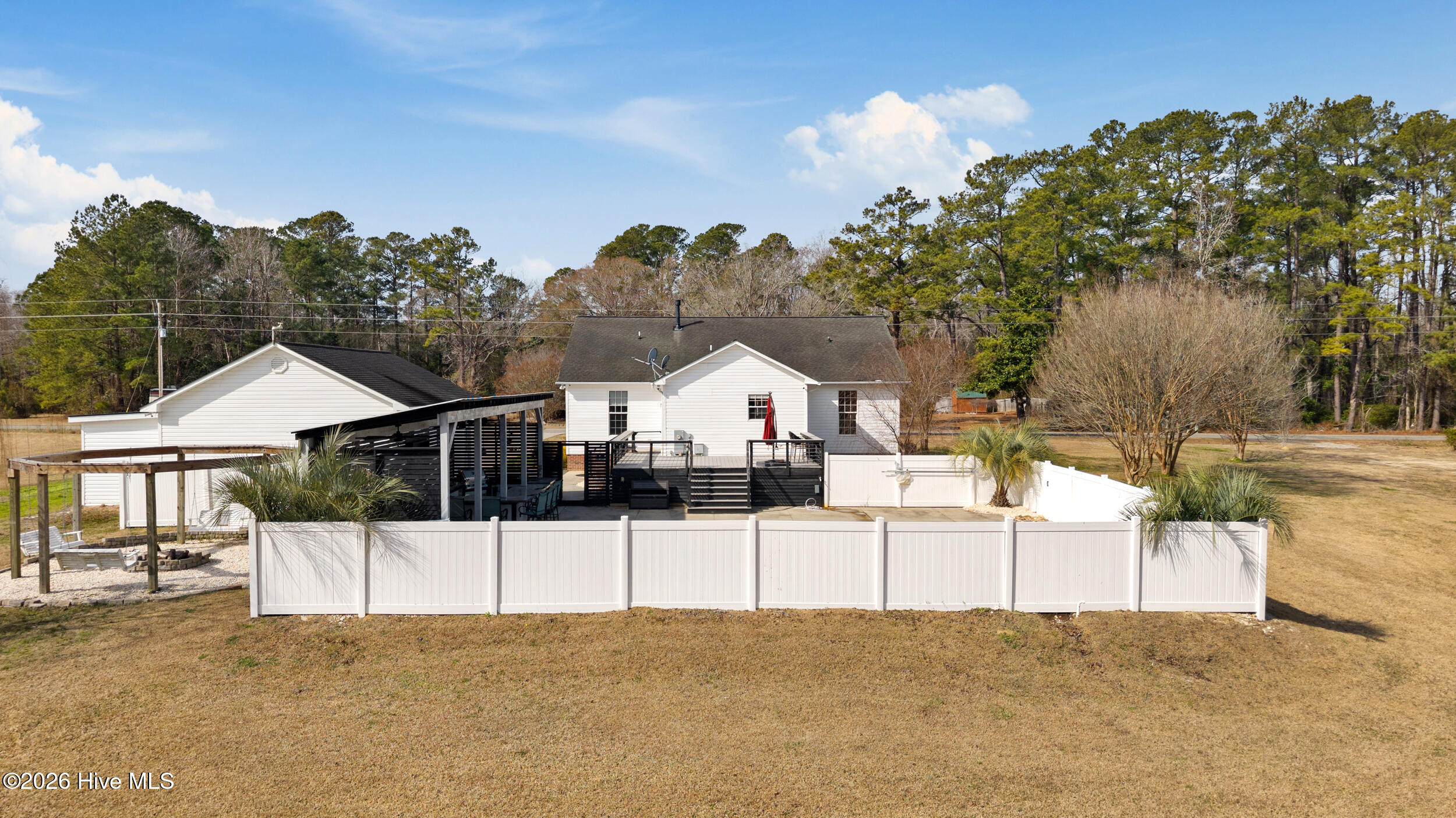 100552427 | Photo 45