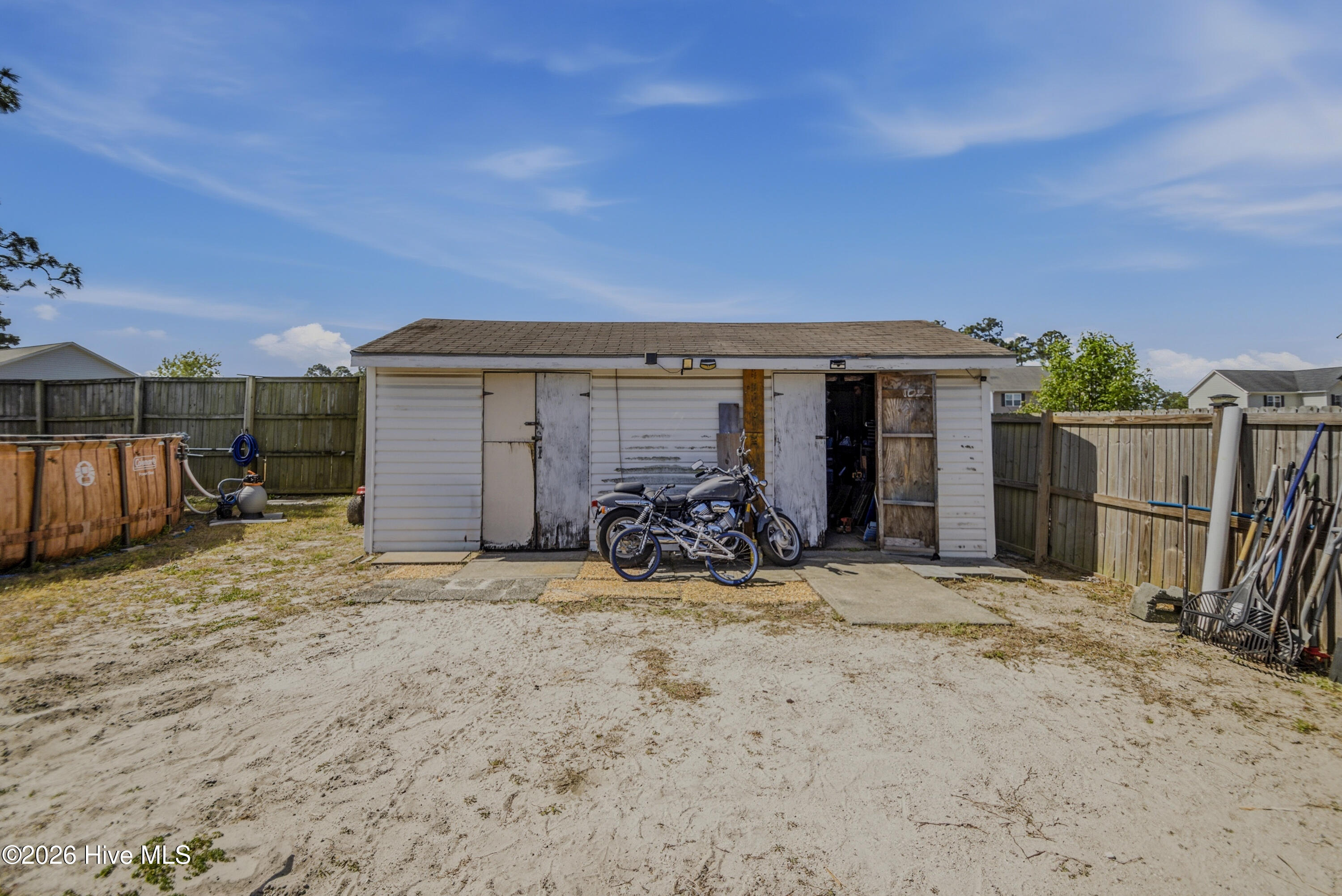 100566324 | Photo 41