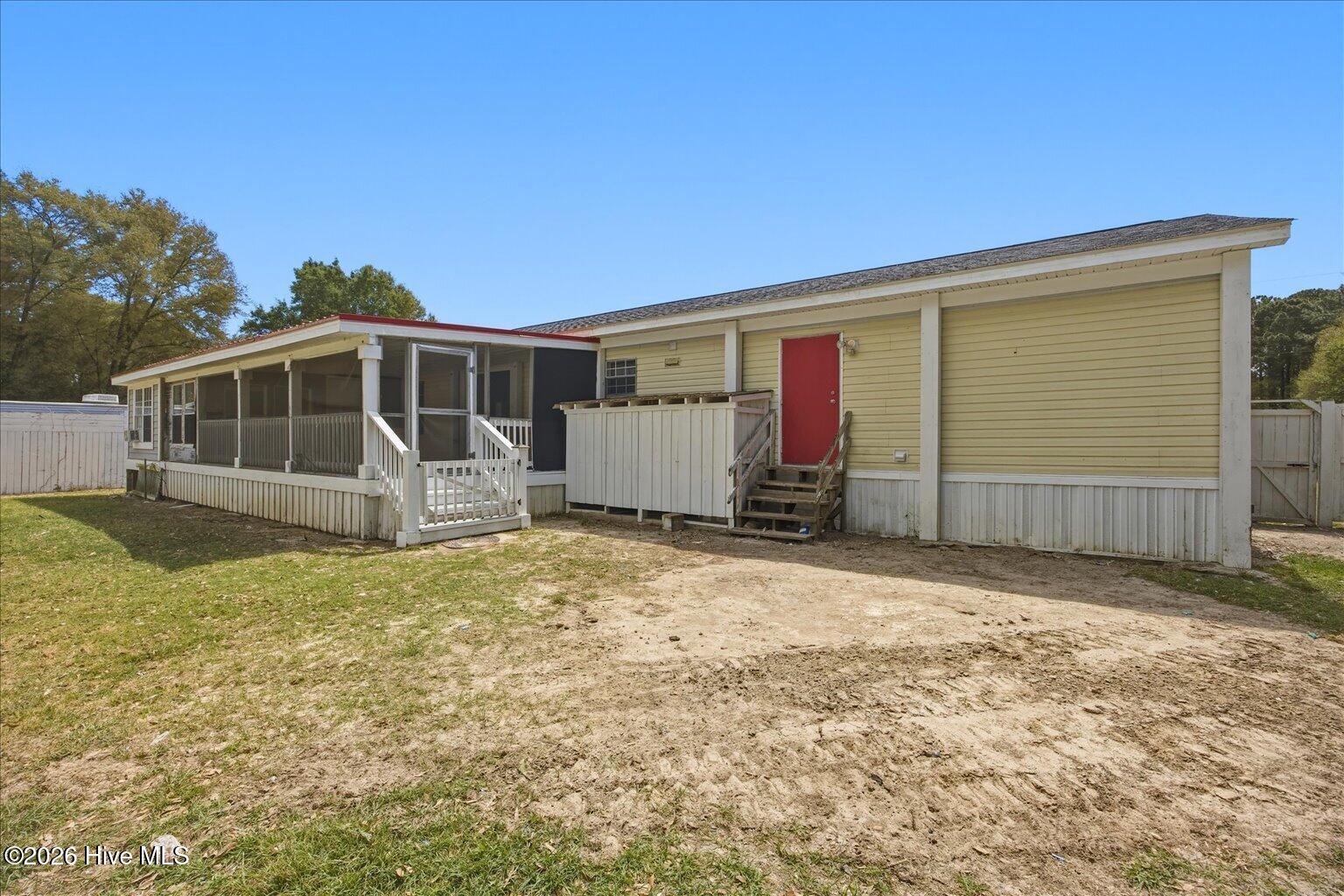 100565054 | Photo 36