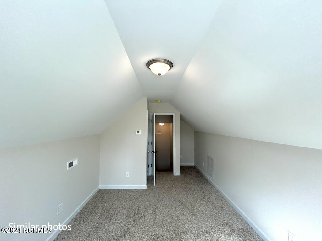 100517766 | Photo 47