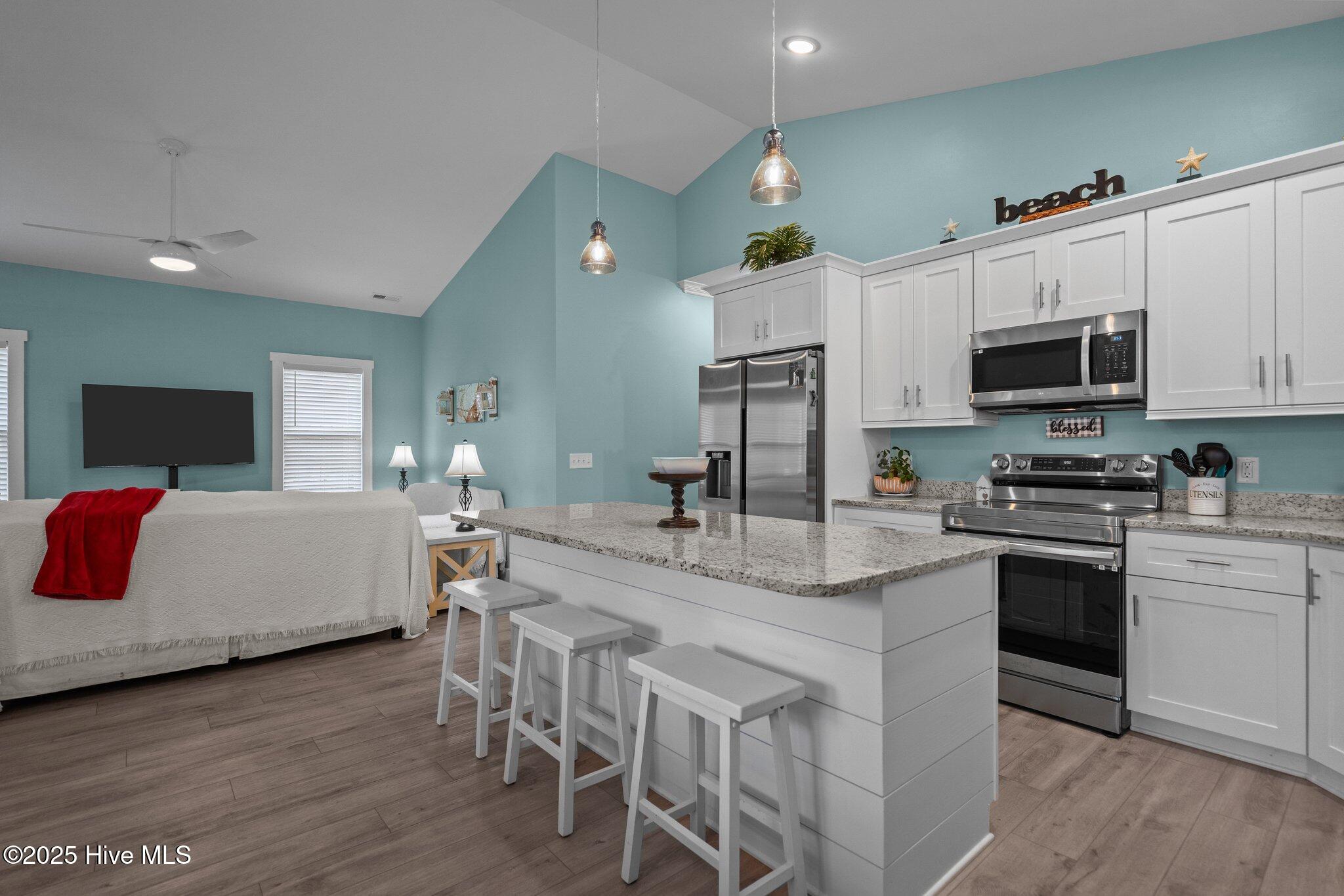 100552059 | Photo 10