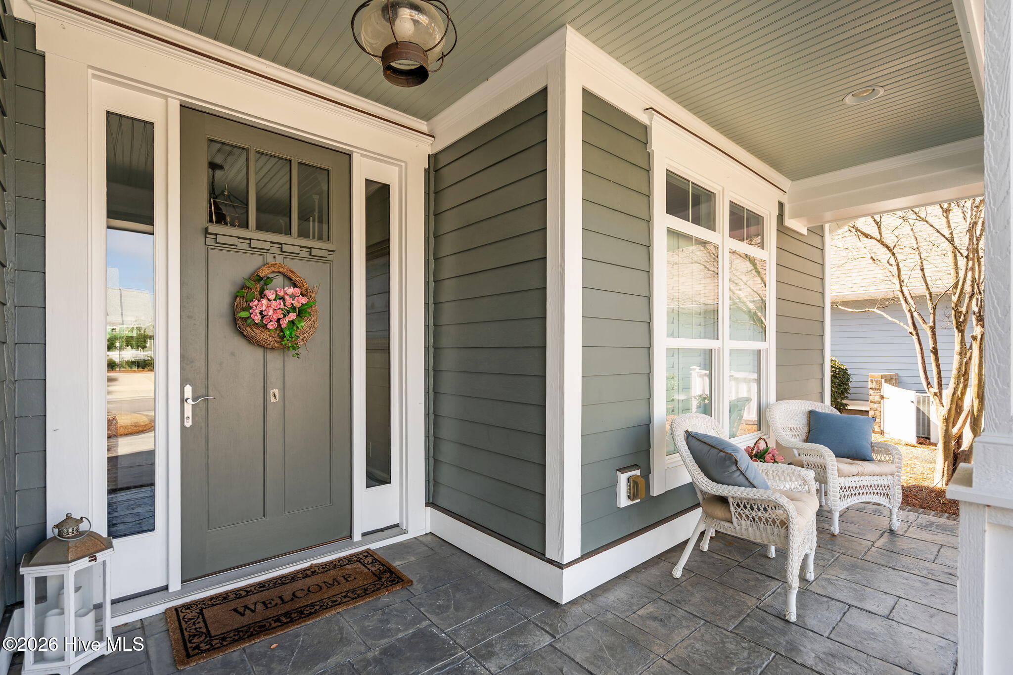 100557705 | Photo 58