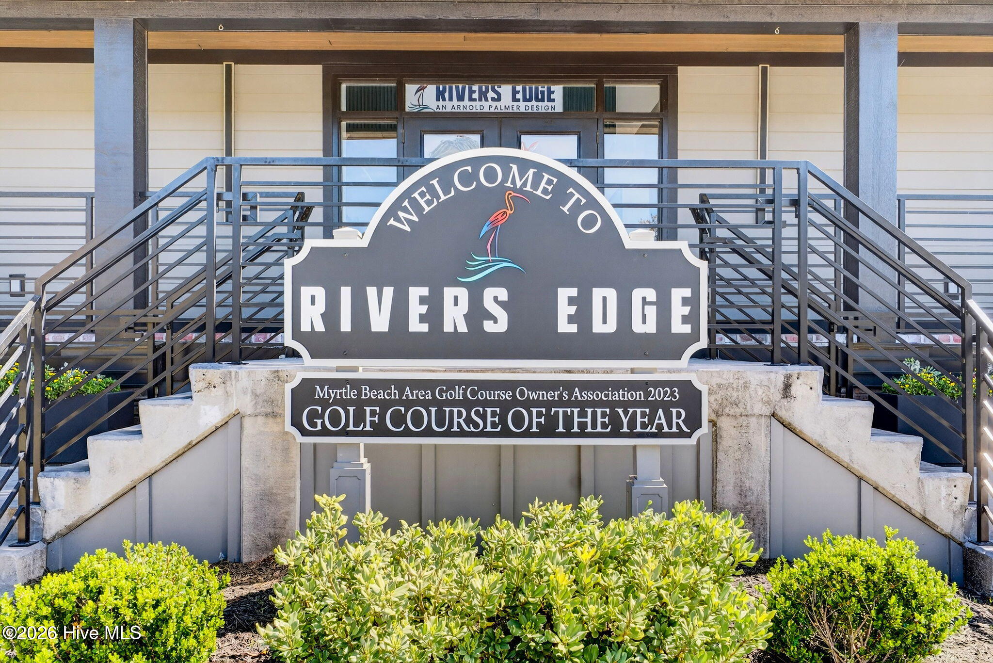 100561397 | Photo 82