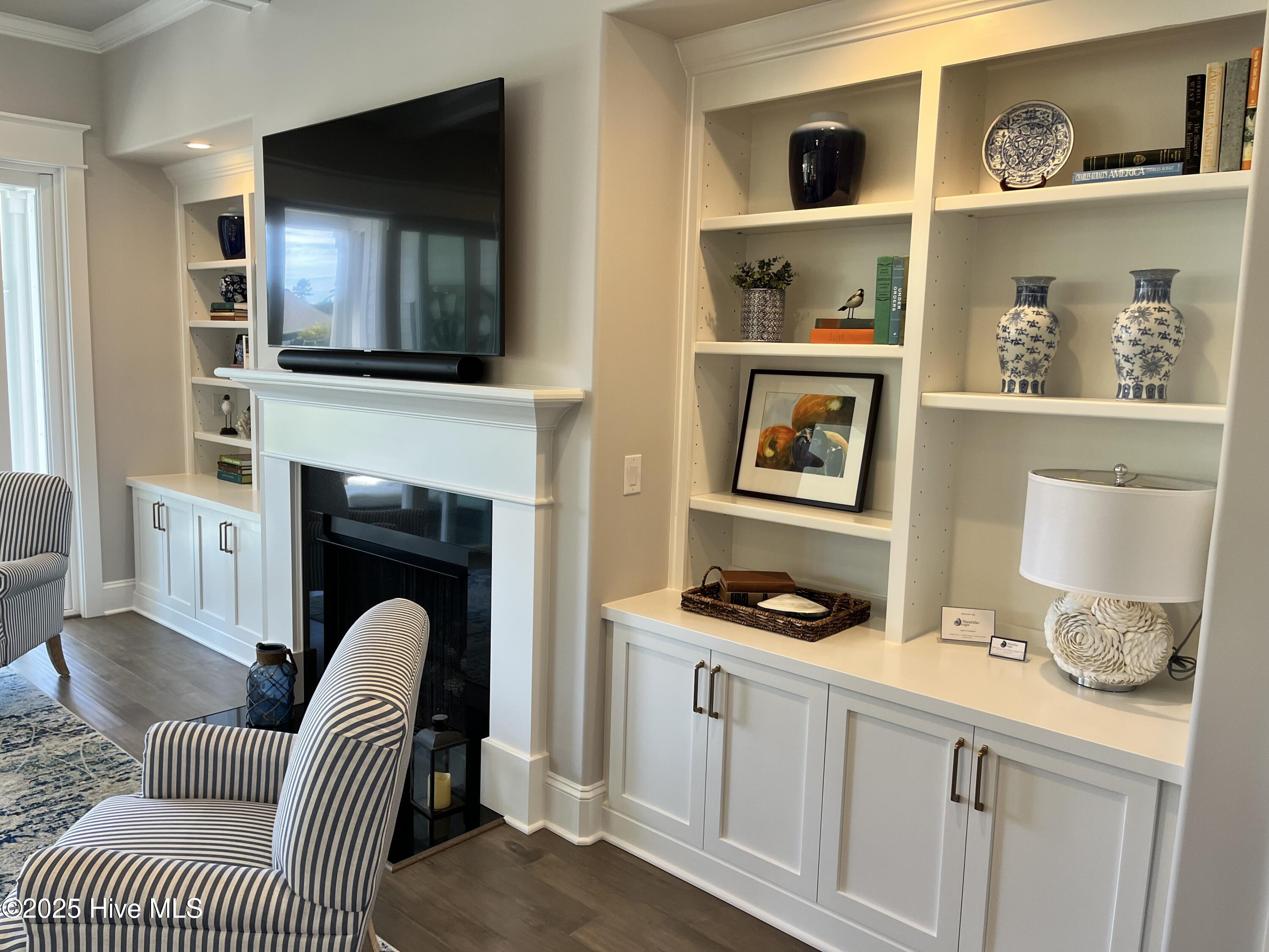 100478560 | Photo 10