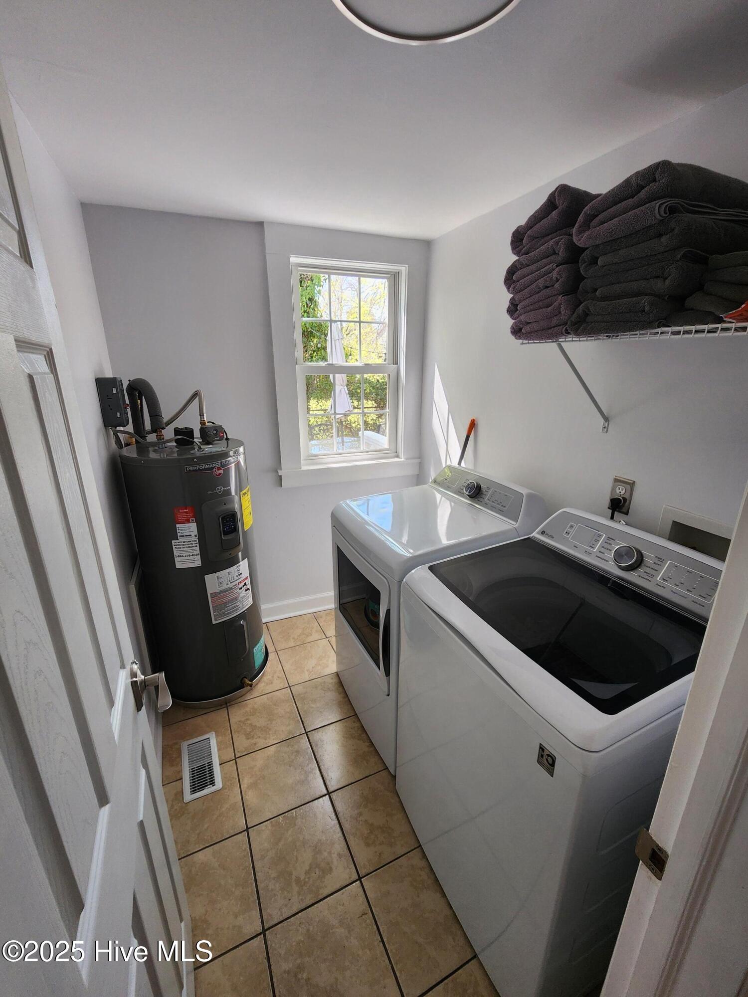 100543884 | Photo 21