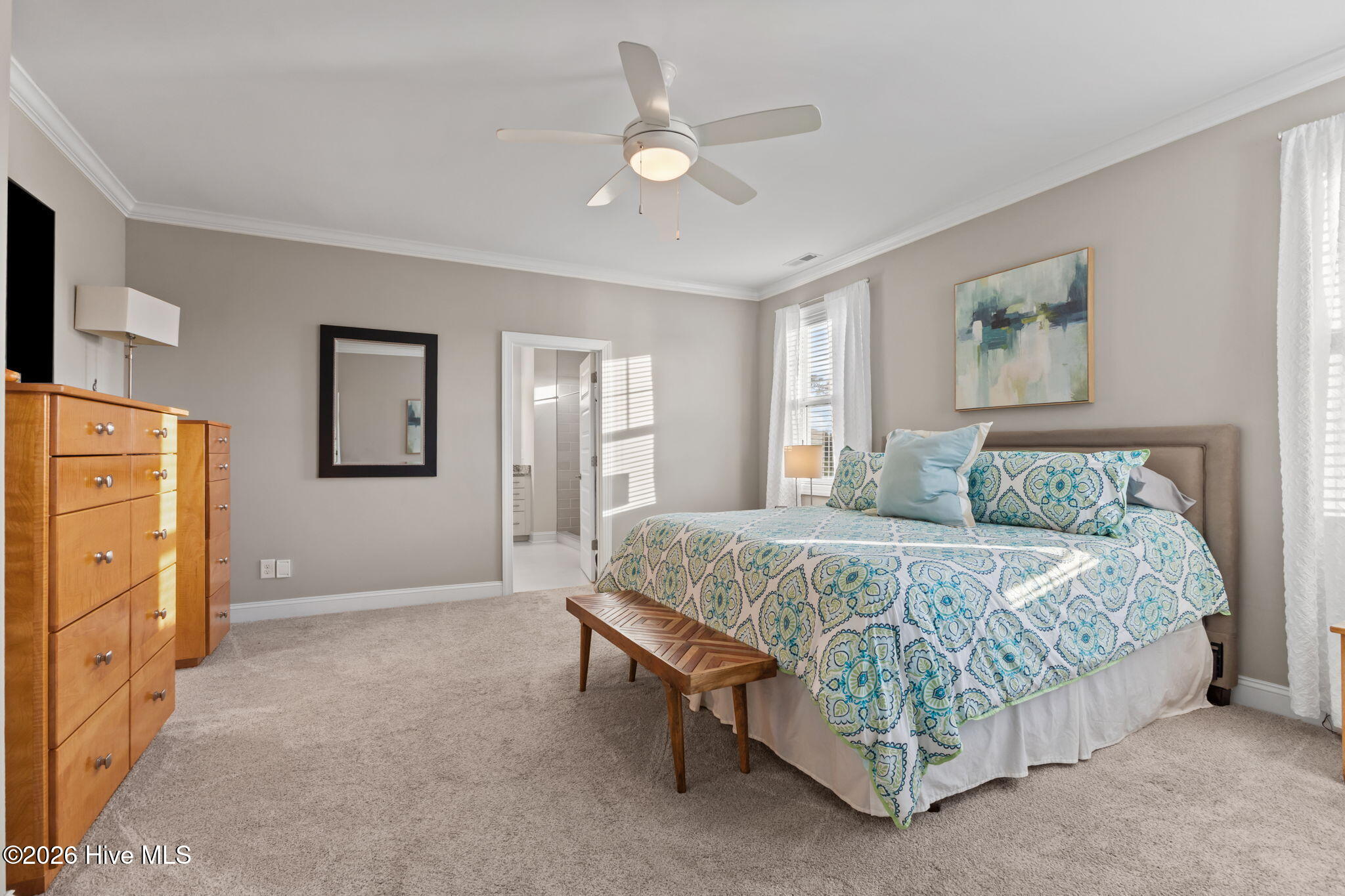 100560344 | Photo 56