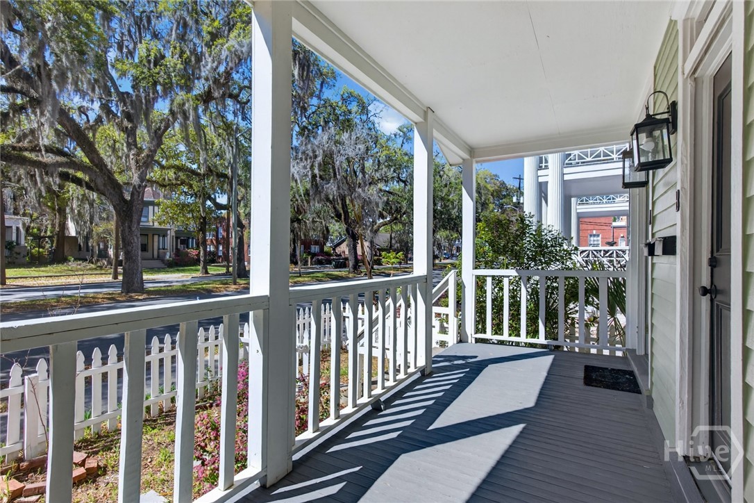 Photo 4 of House for sale at 22 E 37th Street, Savannah, GA 31401 | MLS# SA366678 | Listing updated on 2026-10-19