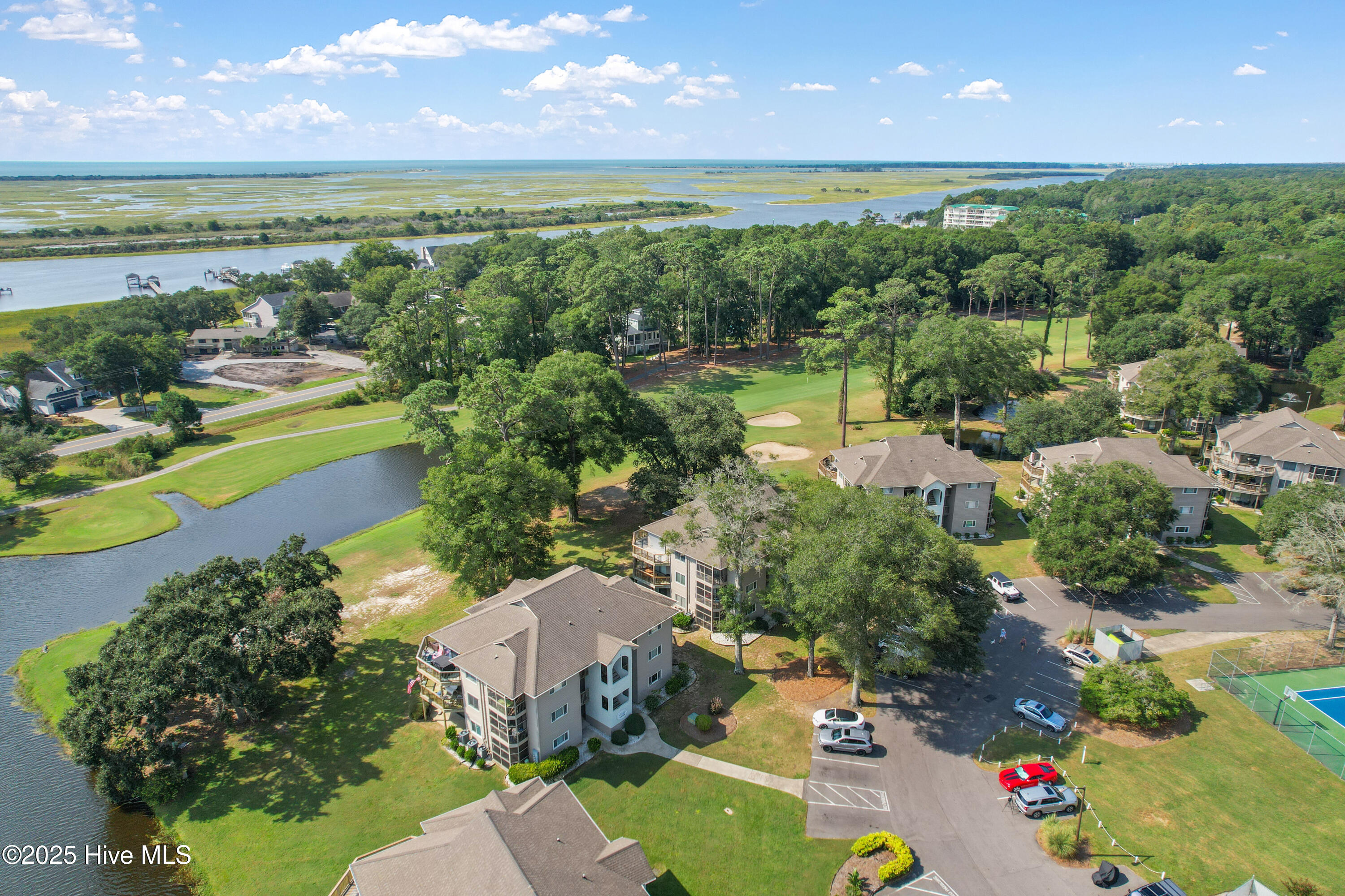 100530138 | Photo 25