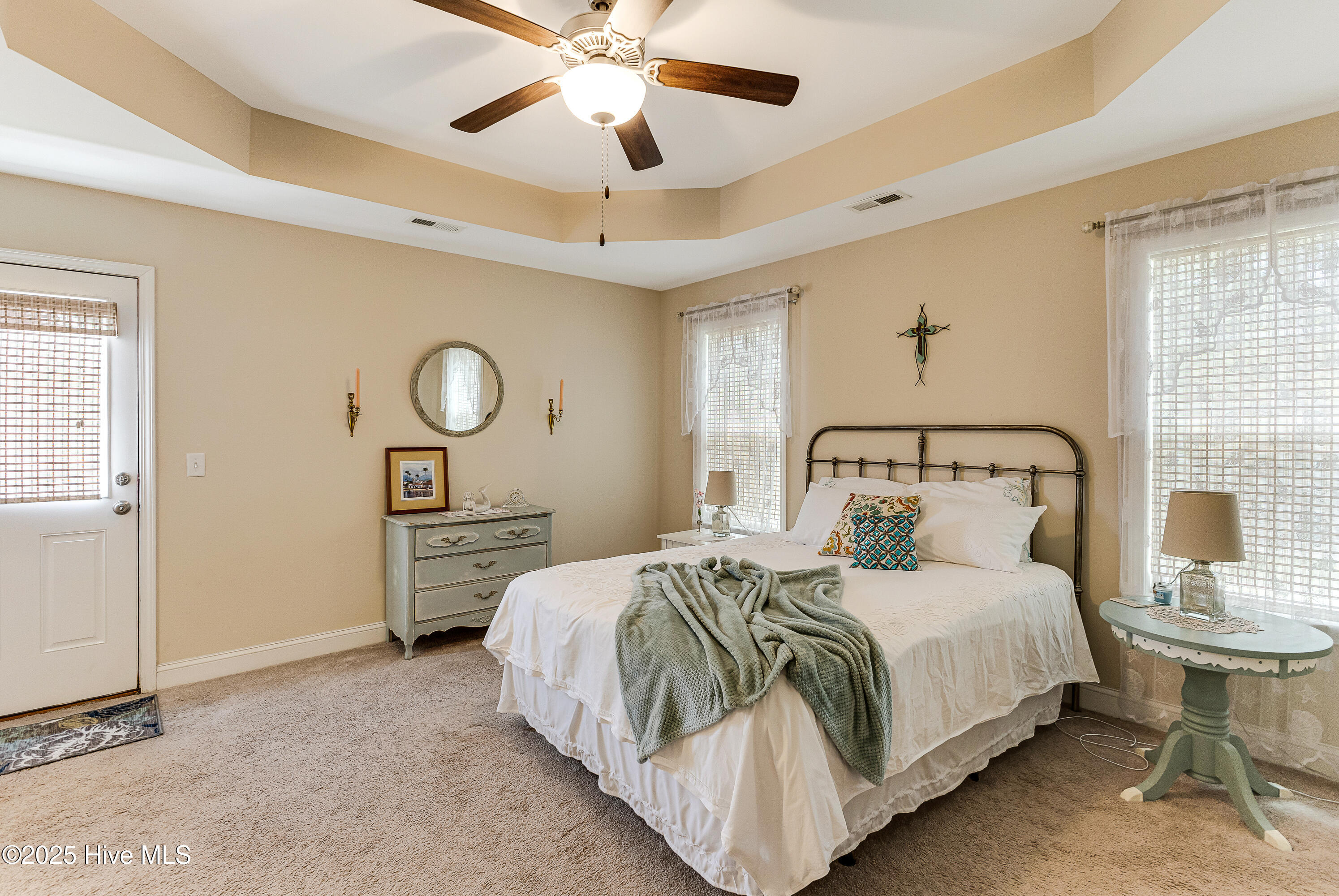 100516362 | Photo 23