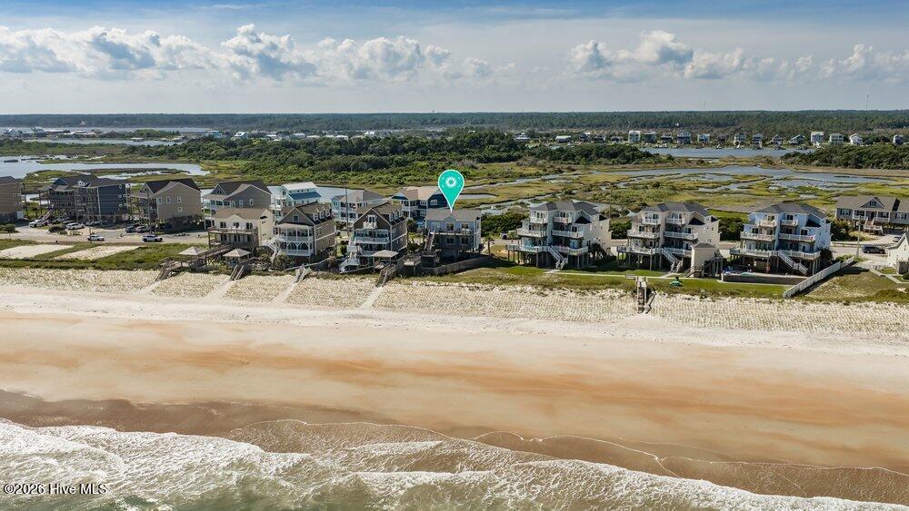 100590616 | Photo 45