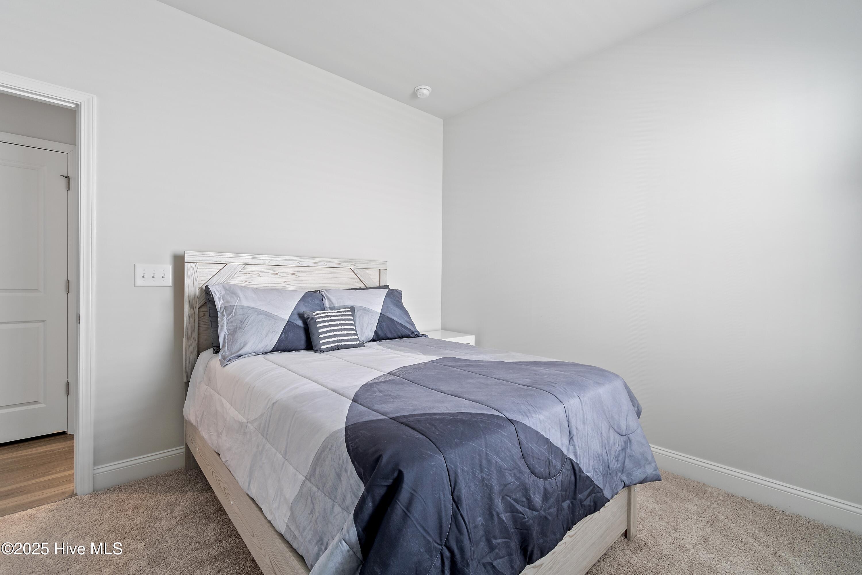 100532742 | Photo 25