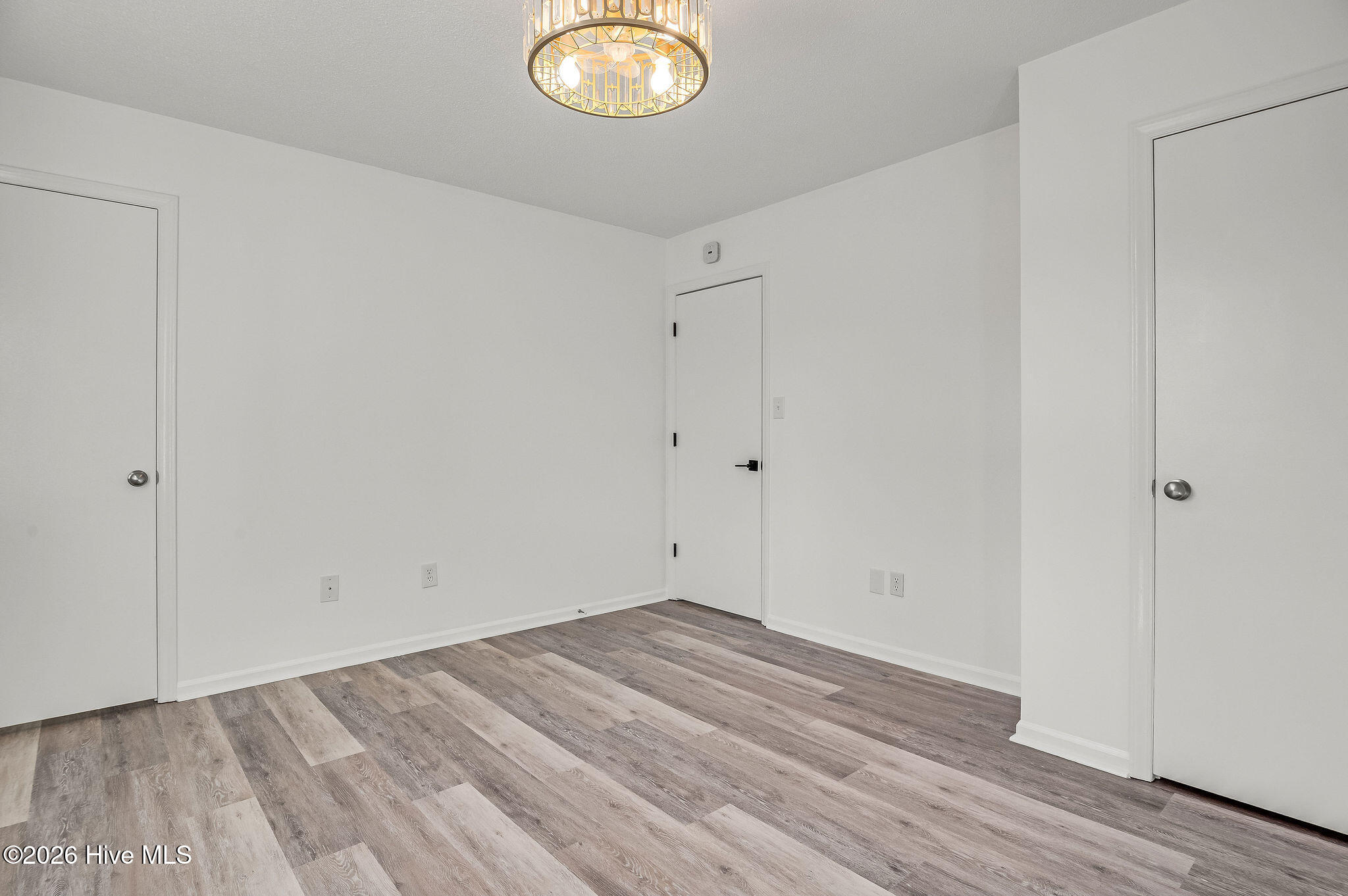 100556474 | Photo 26