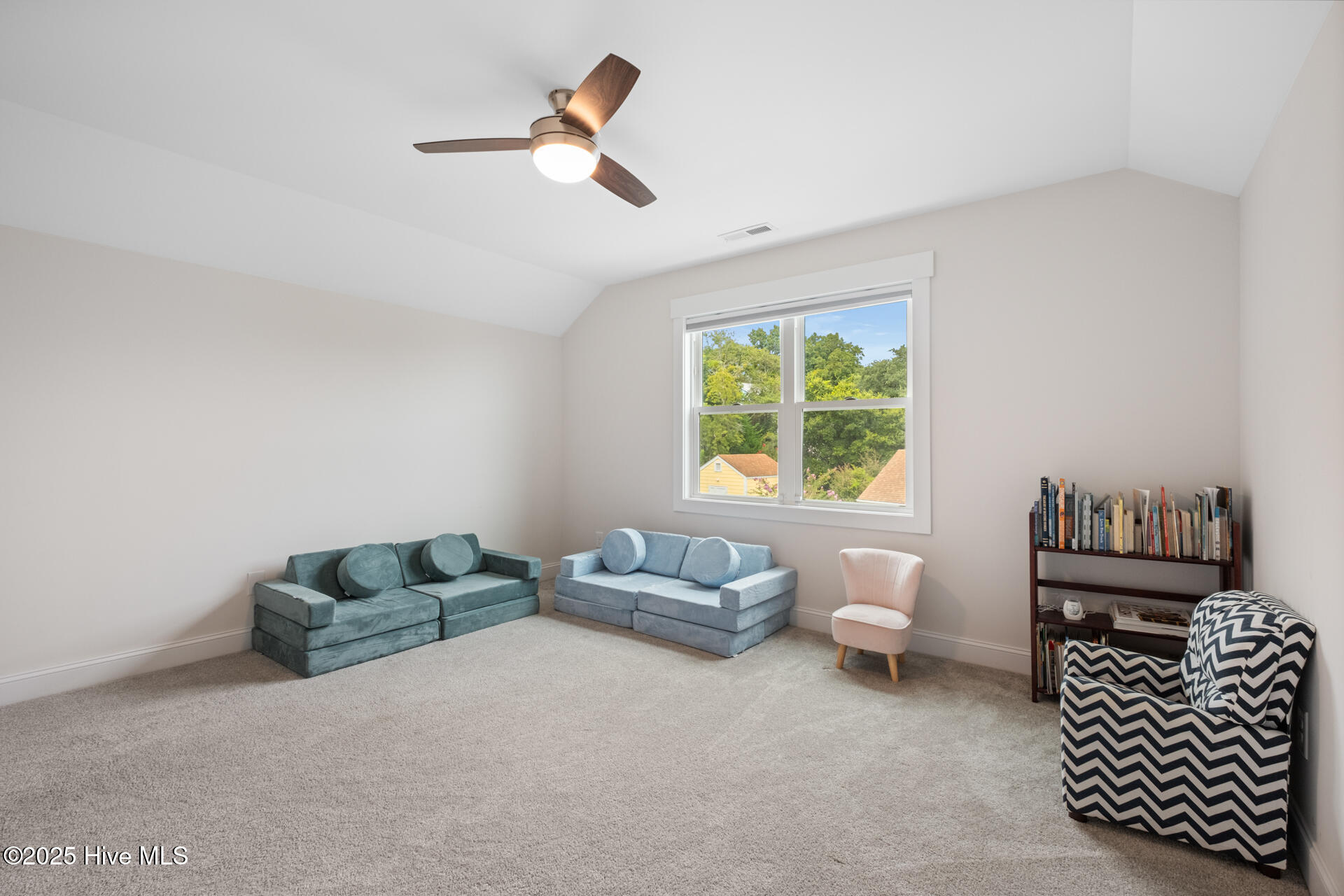 100554078 | Photo 44