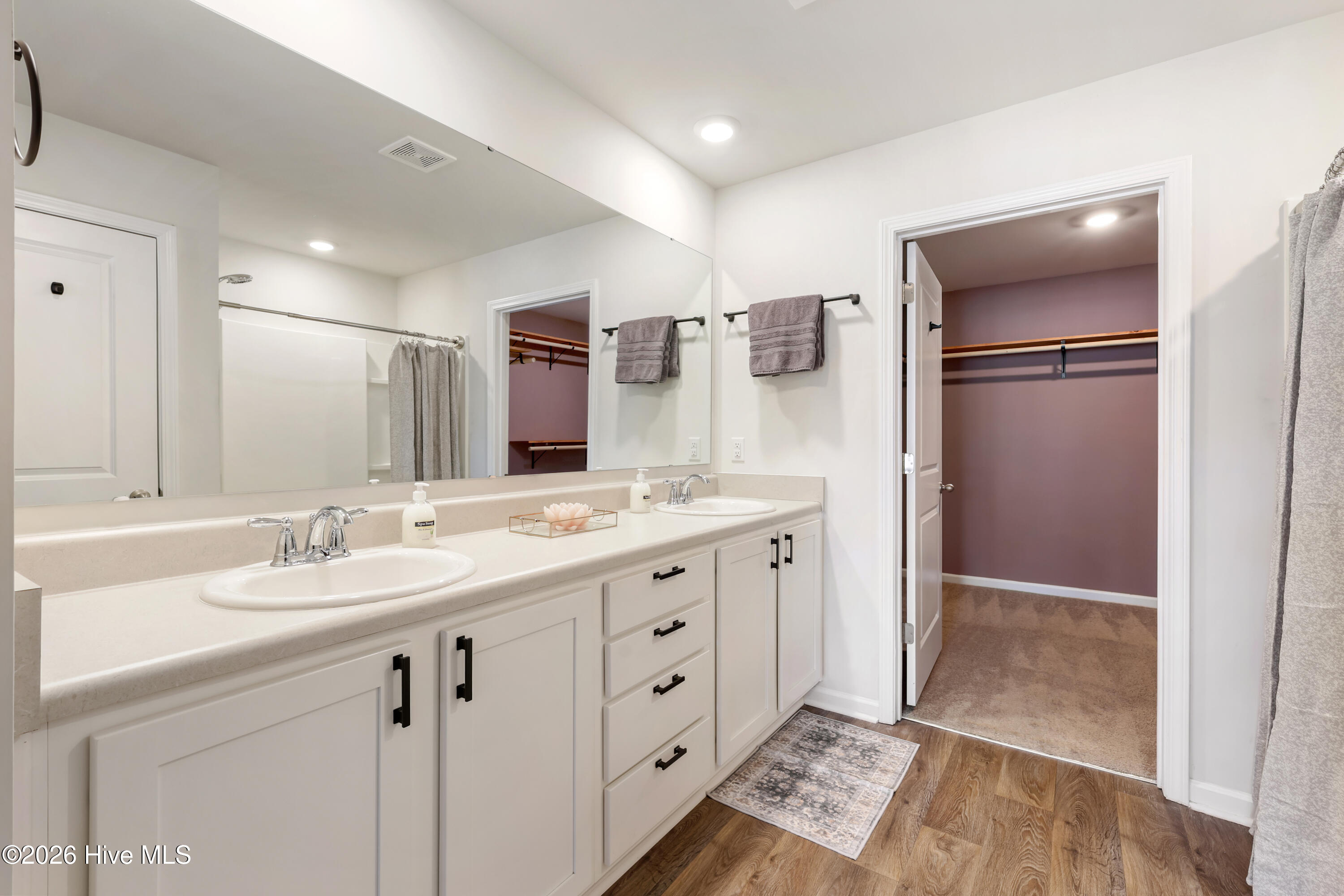 100554034 | Photo 19