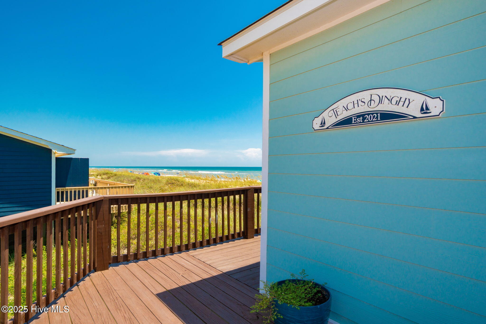 100520920 | Photo 23