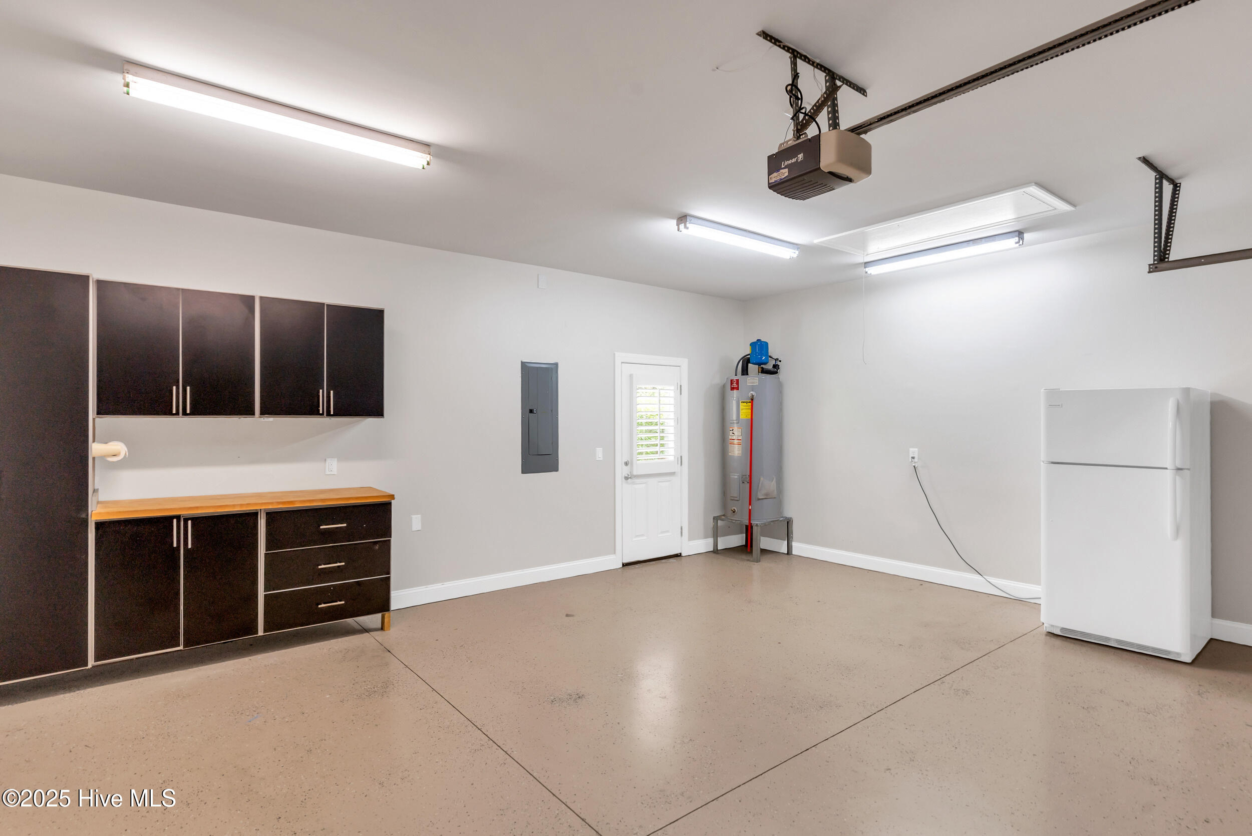 100533496 | Photo 42