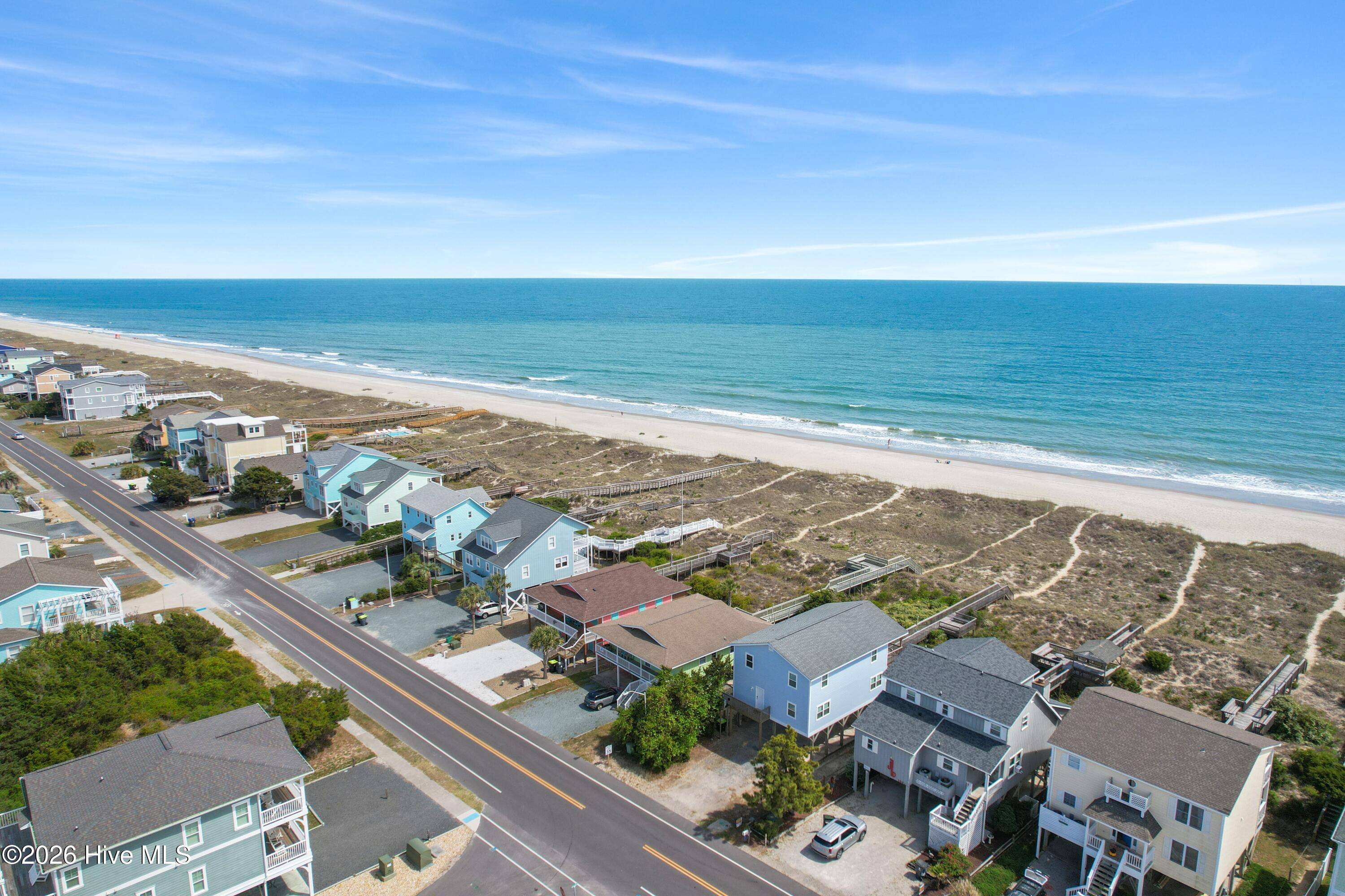 100497729 | Photo 64