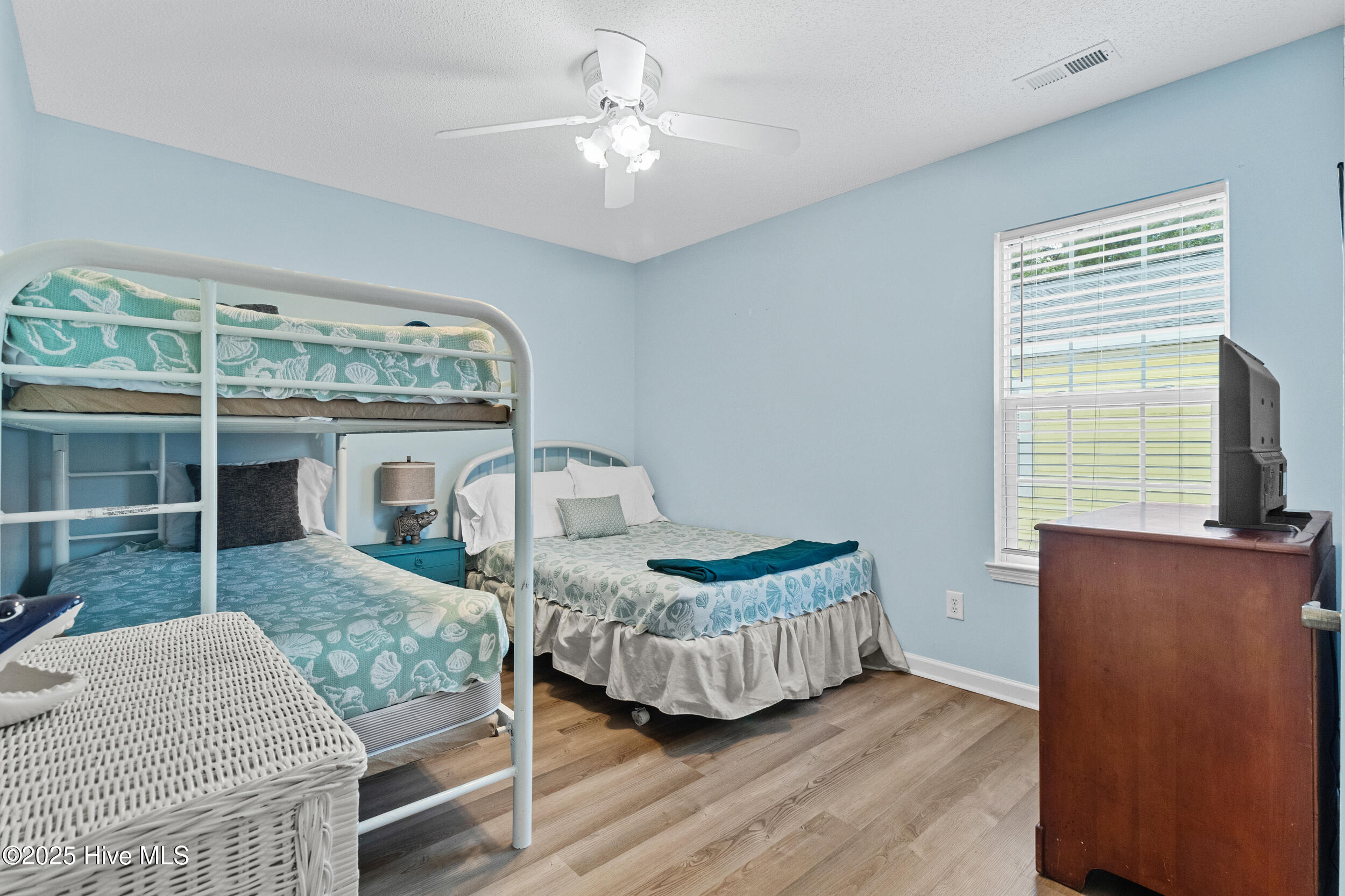 100525296 | Photo 20