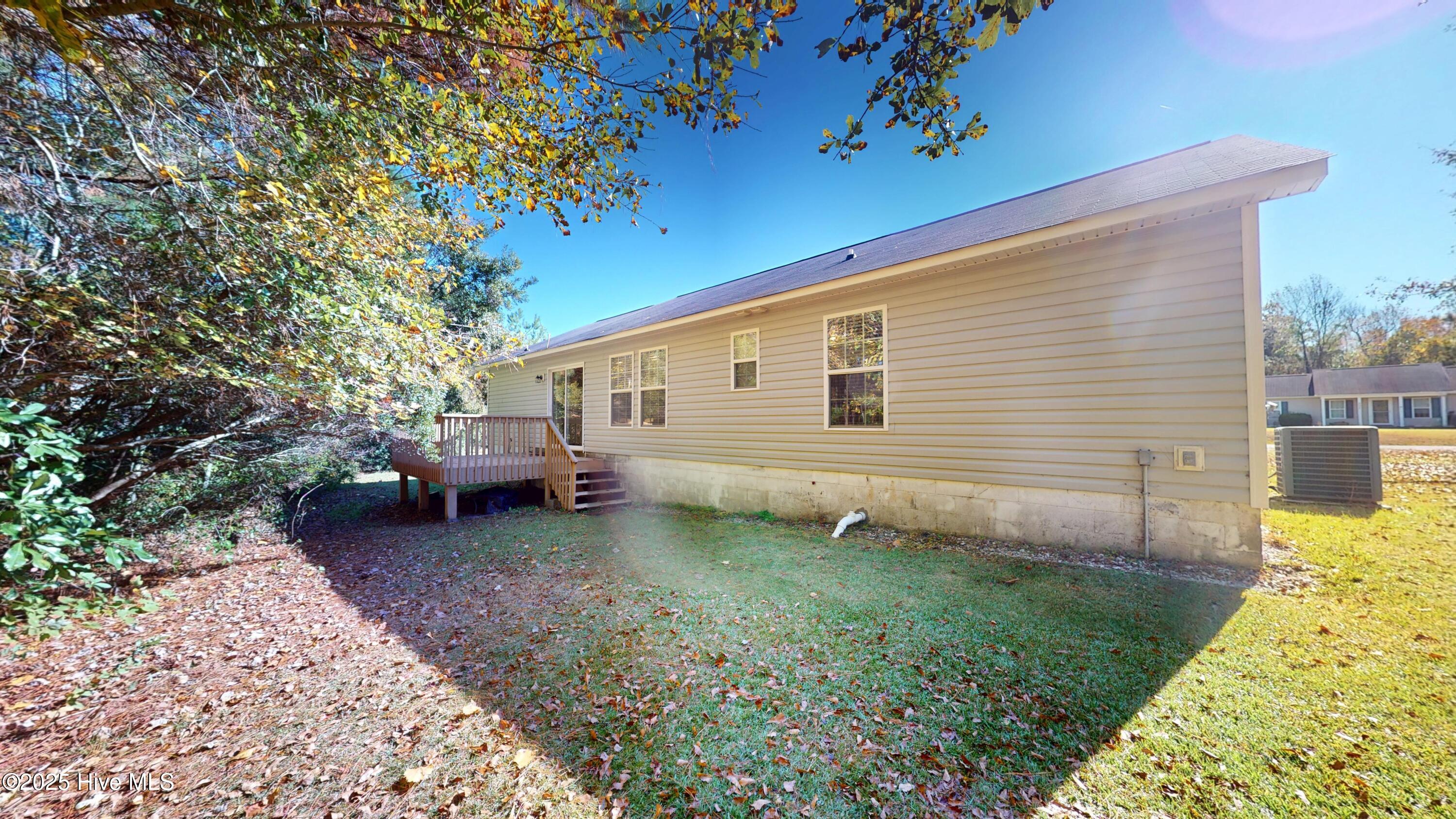 100560528 | Photo 22