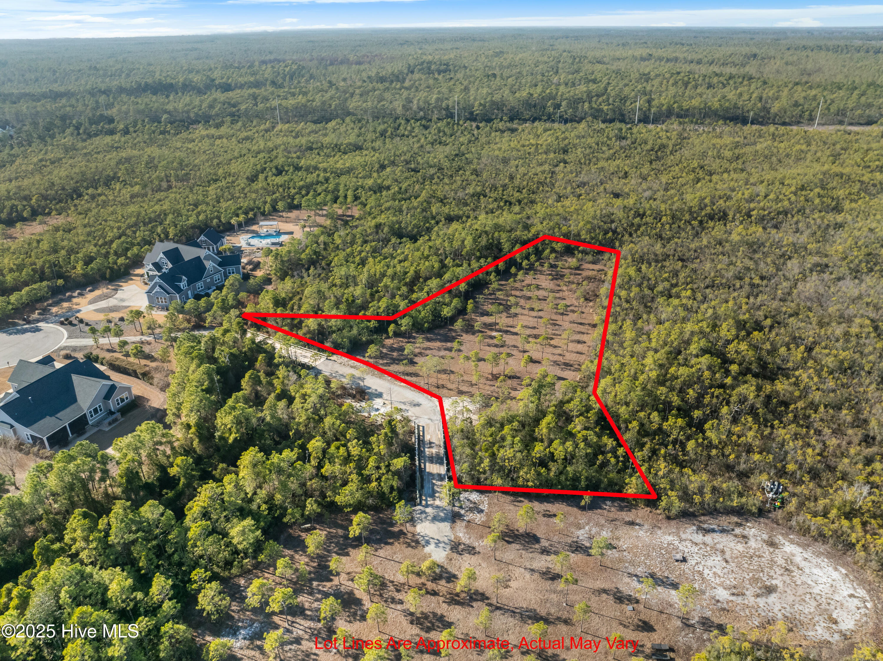 100490322 | Photo 15