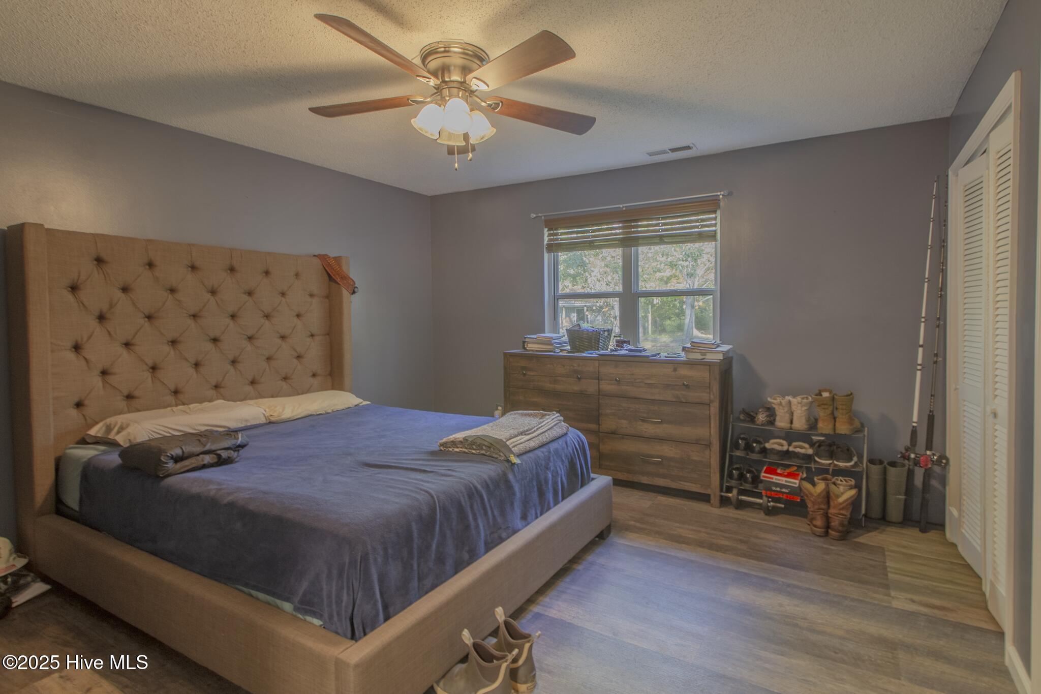 100541041 | Photo 26