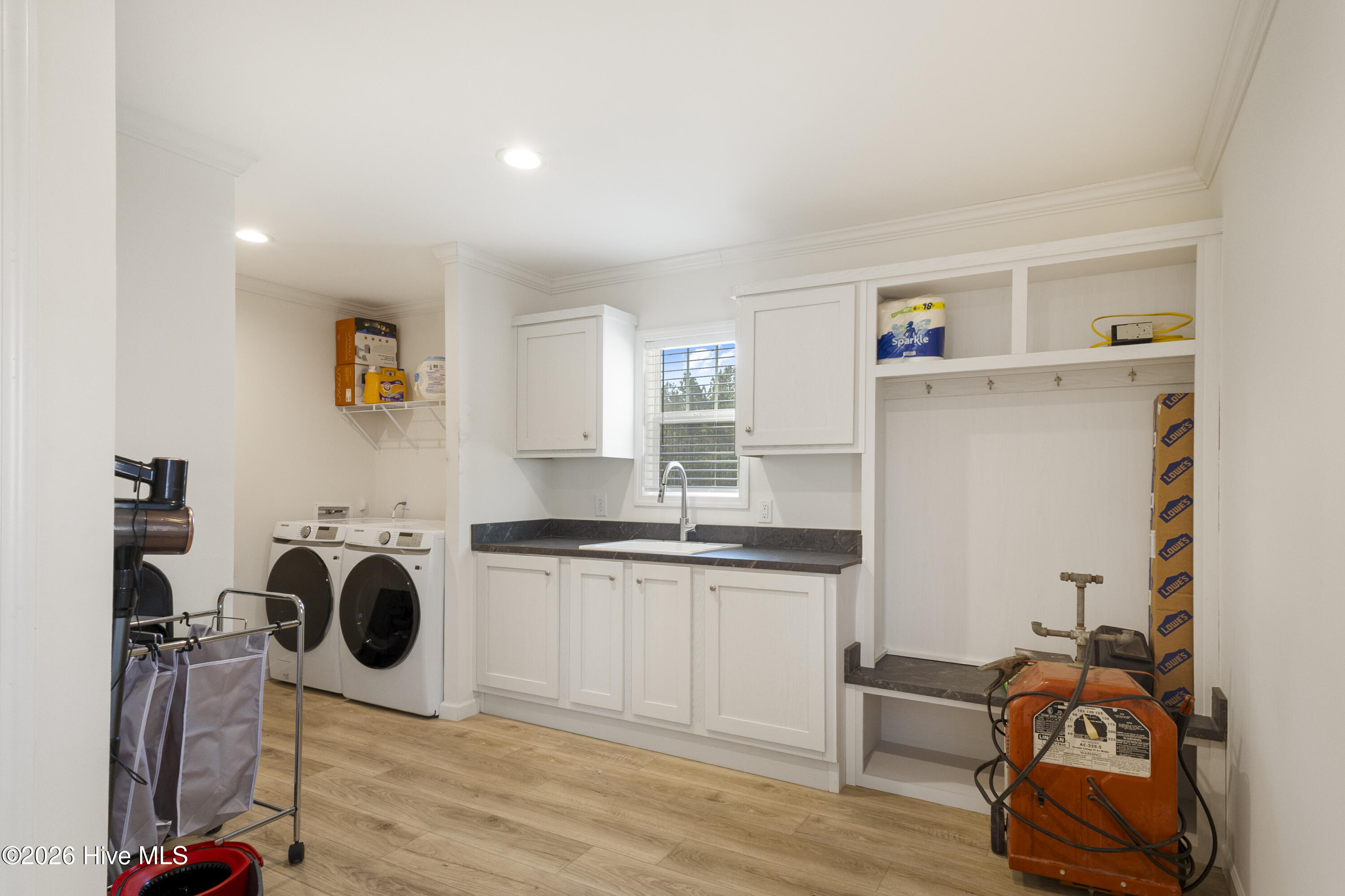 100552781 | Photo 12