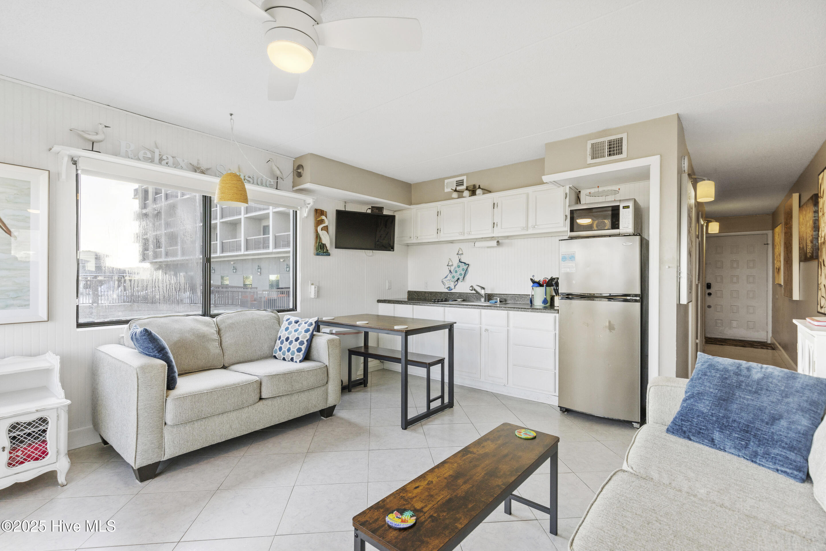 222 N Carolina Beach Avenue N Unit 102, Carolina Beach, NC 28428 – photo 5: mls-IMG_5450