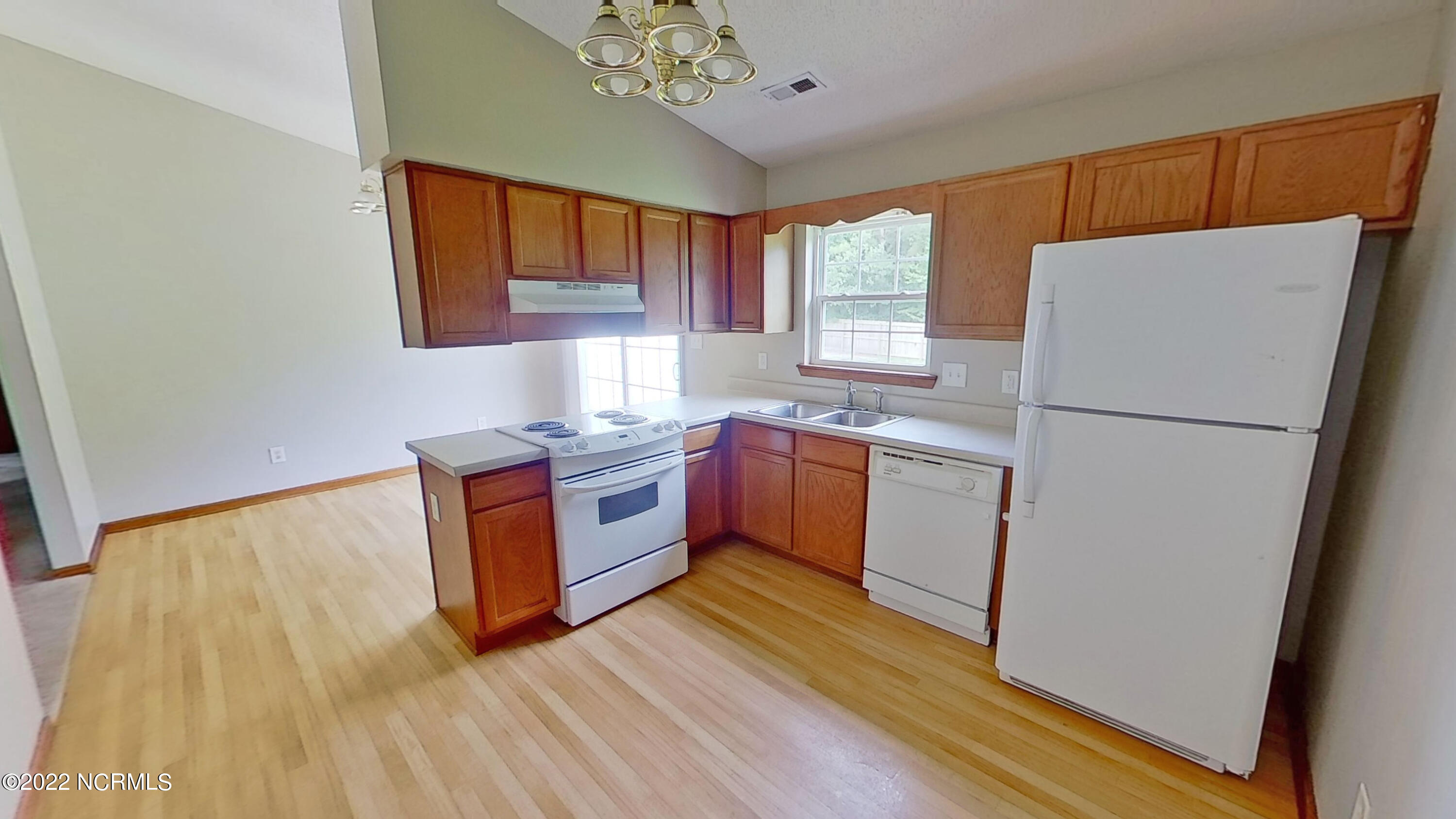 05.1-1043 Shirley Dr