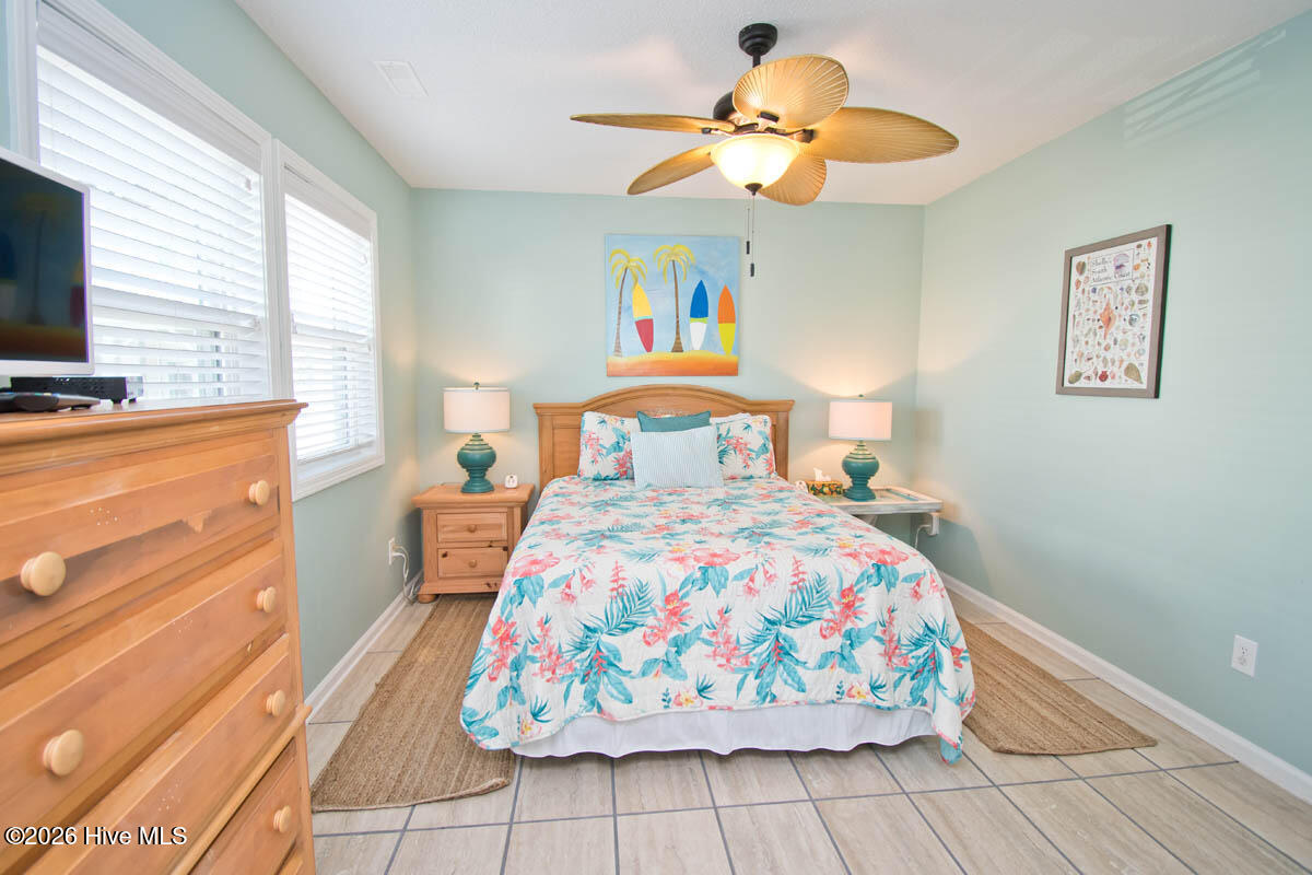 100560263 | Photo 20