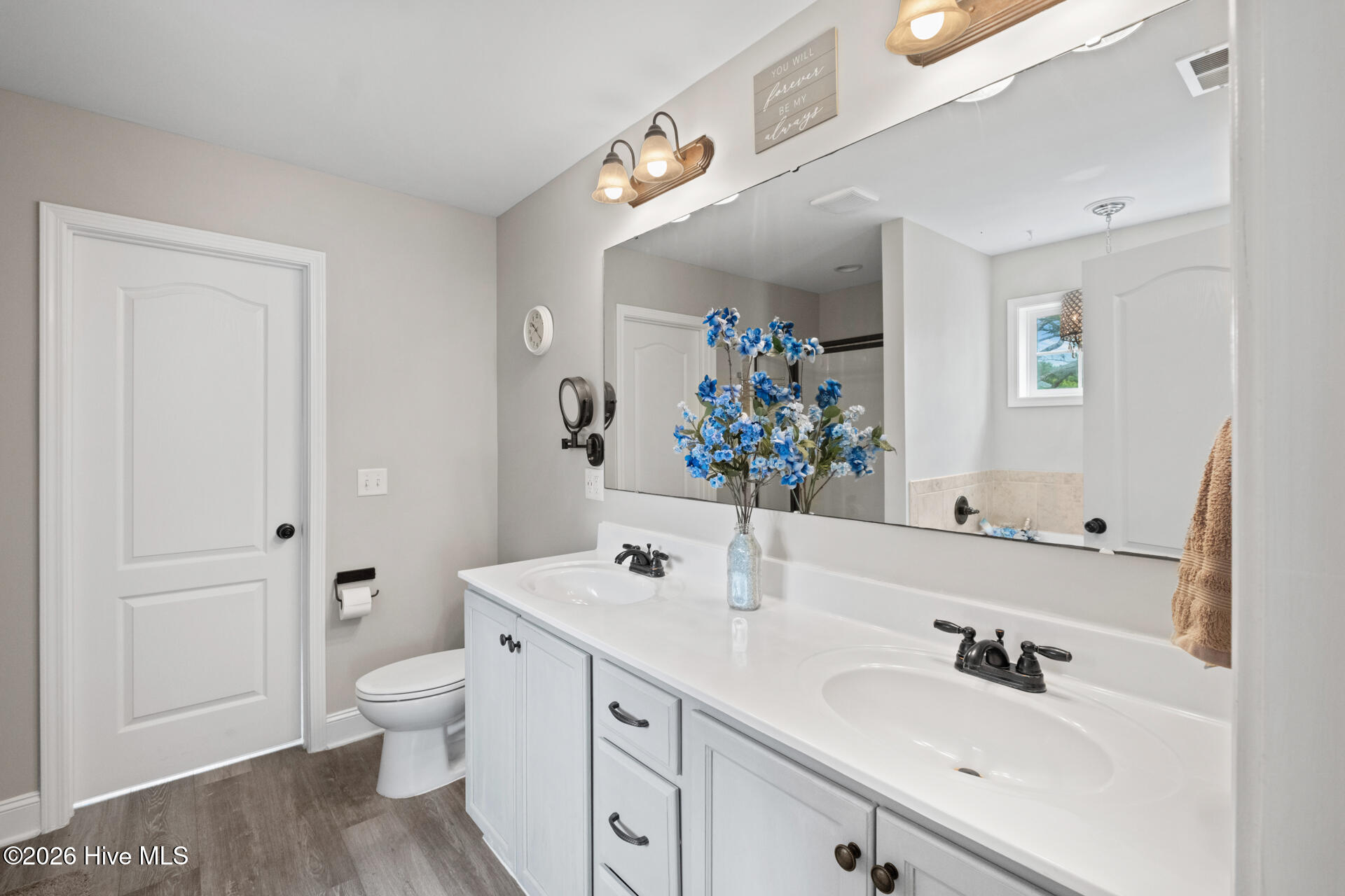 100566608 | Photo 62