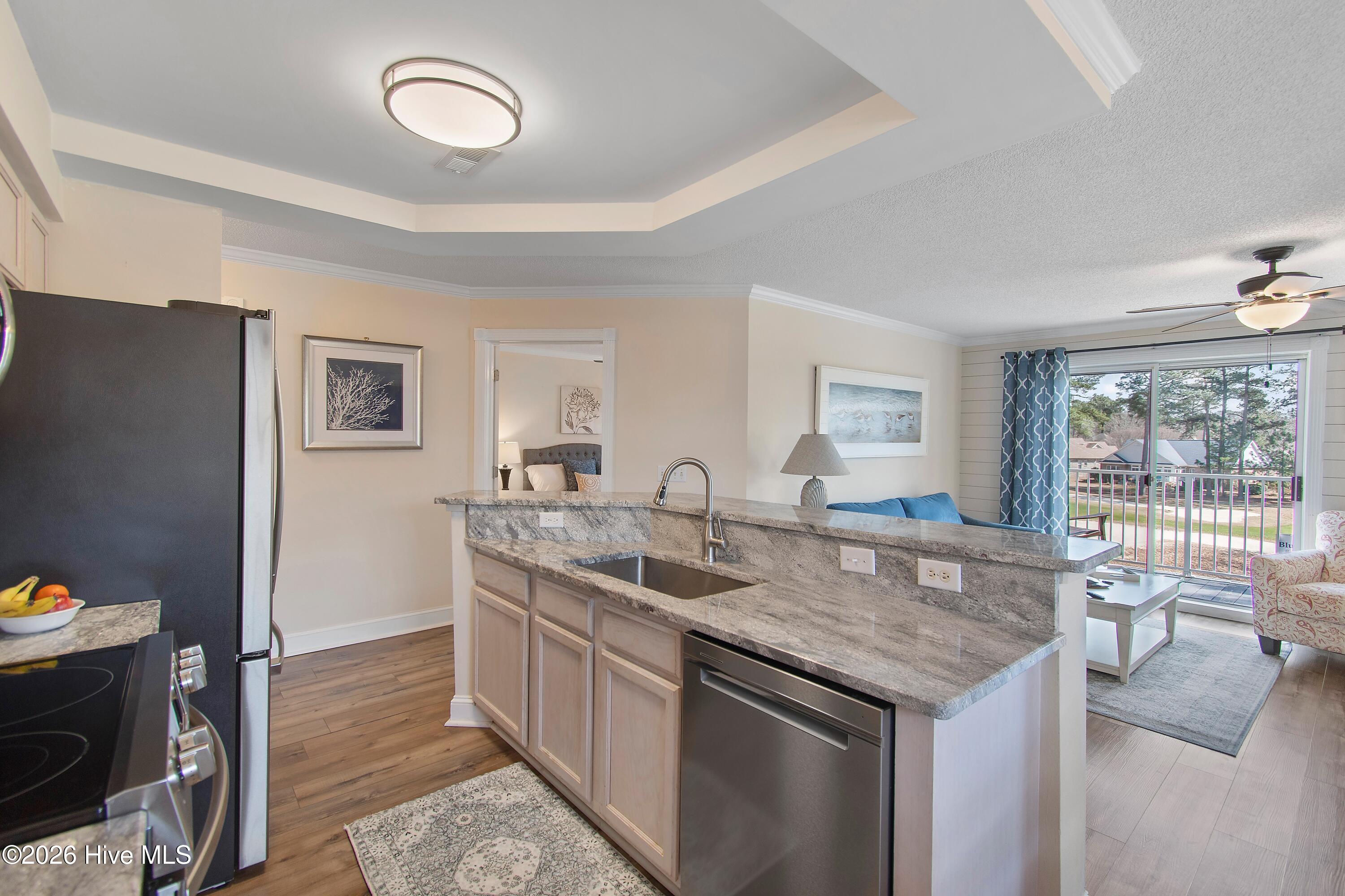 100556765 | Photo 19