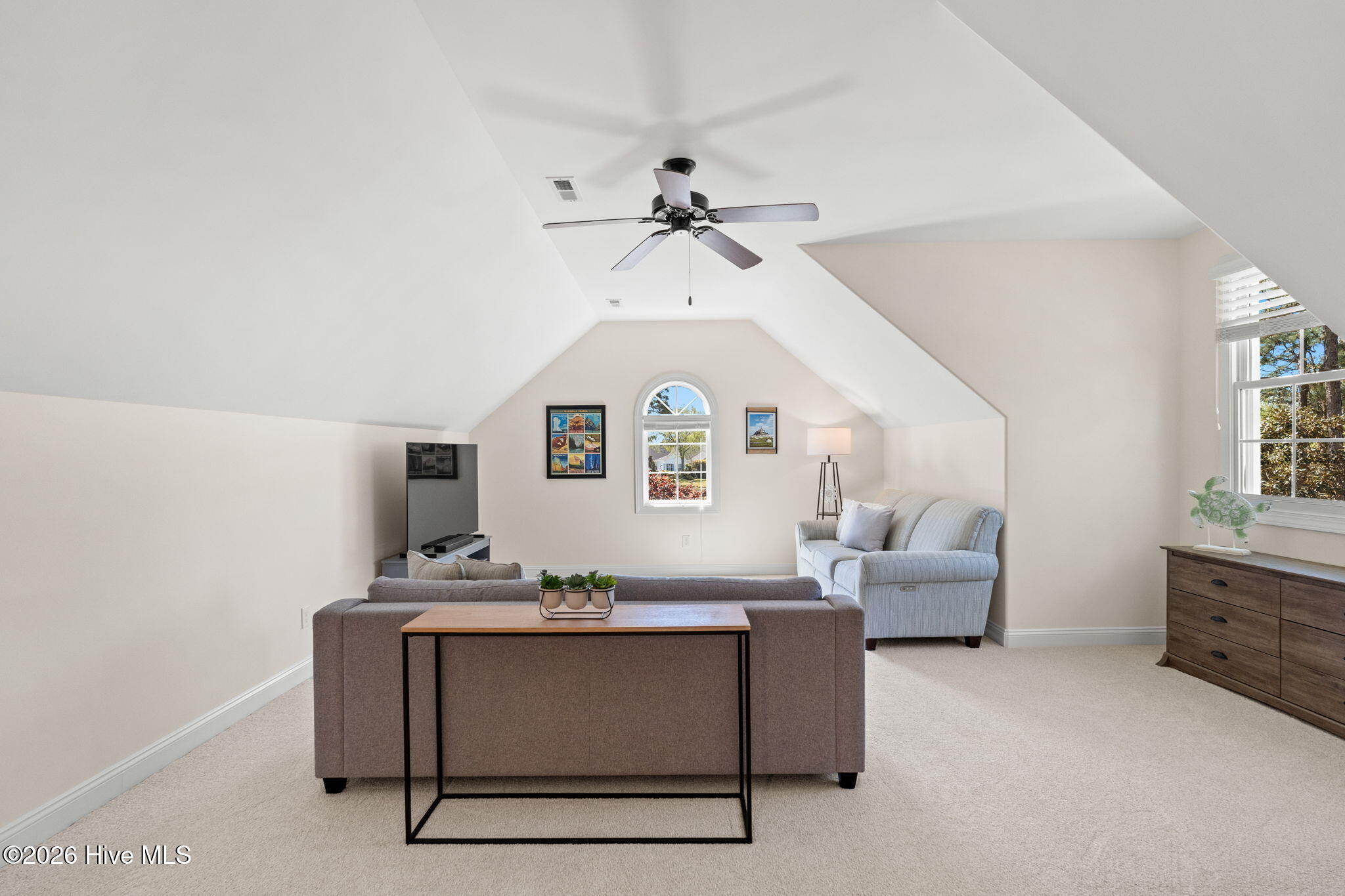 Undisclosed Address, Southport, NC, 28461