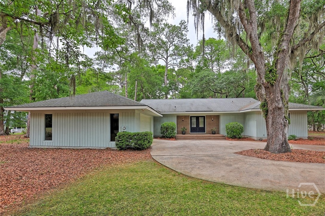 2nd image of 2 Abbott Ln, Savannah, GA 31411 | MLS# SA354720