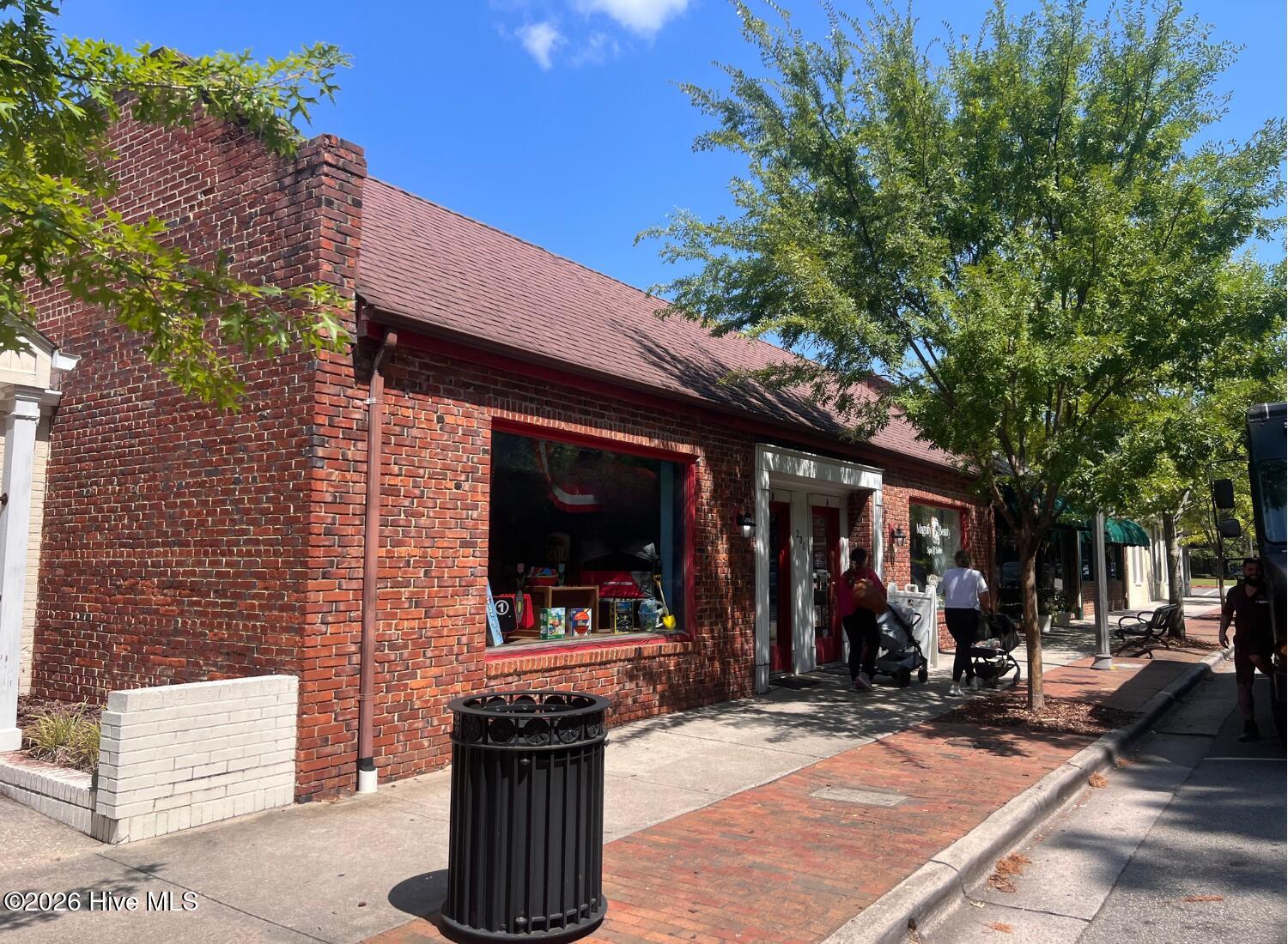 230 SW Broad St Exterior Photos (1)