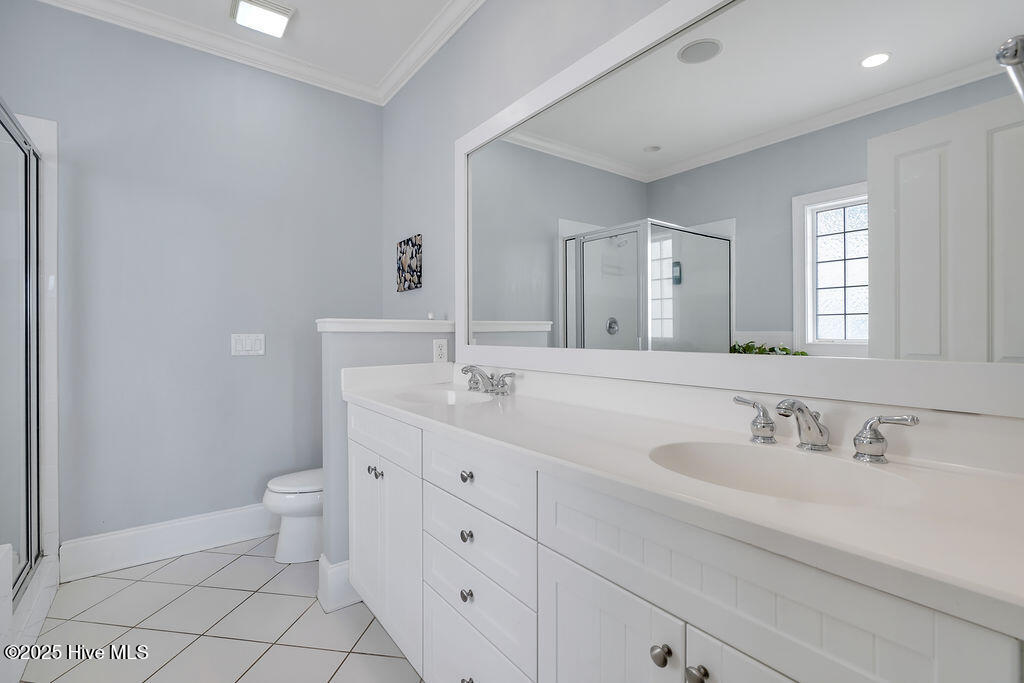 100531453 | Photo 35