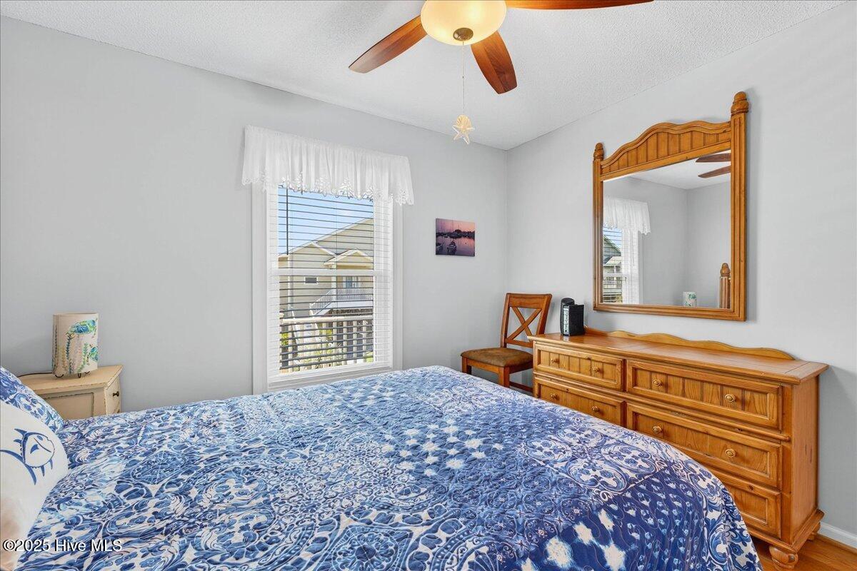 100515123 | Photo 42