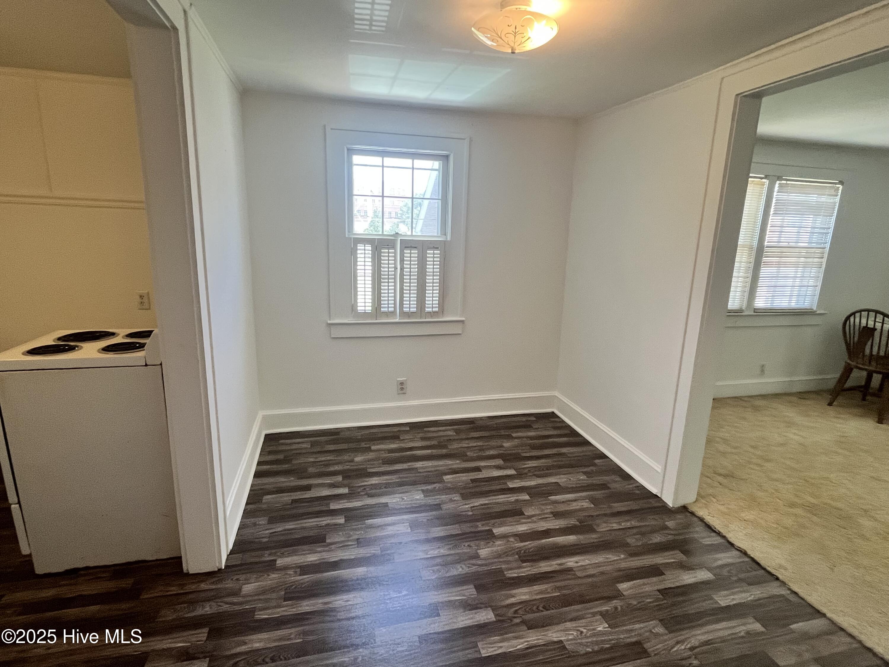 100523247 | Photo 39