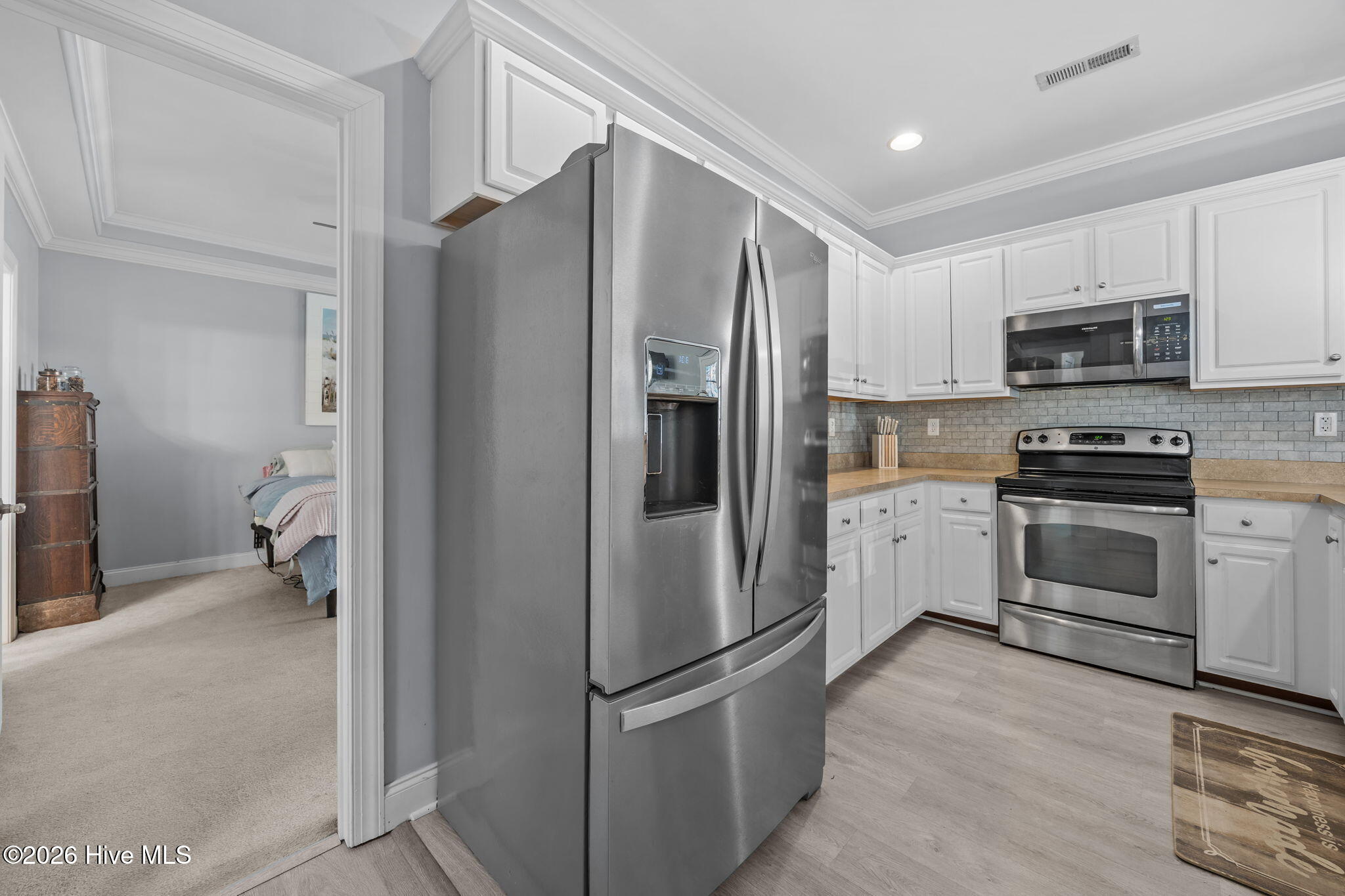 100548073 | Photo 14