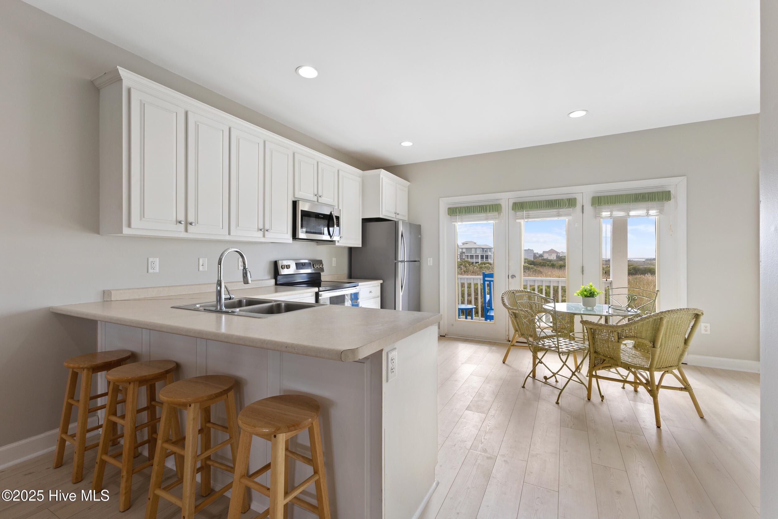 100534719 | Photo 20