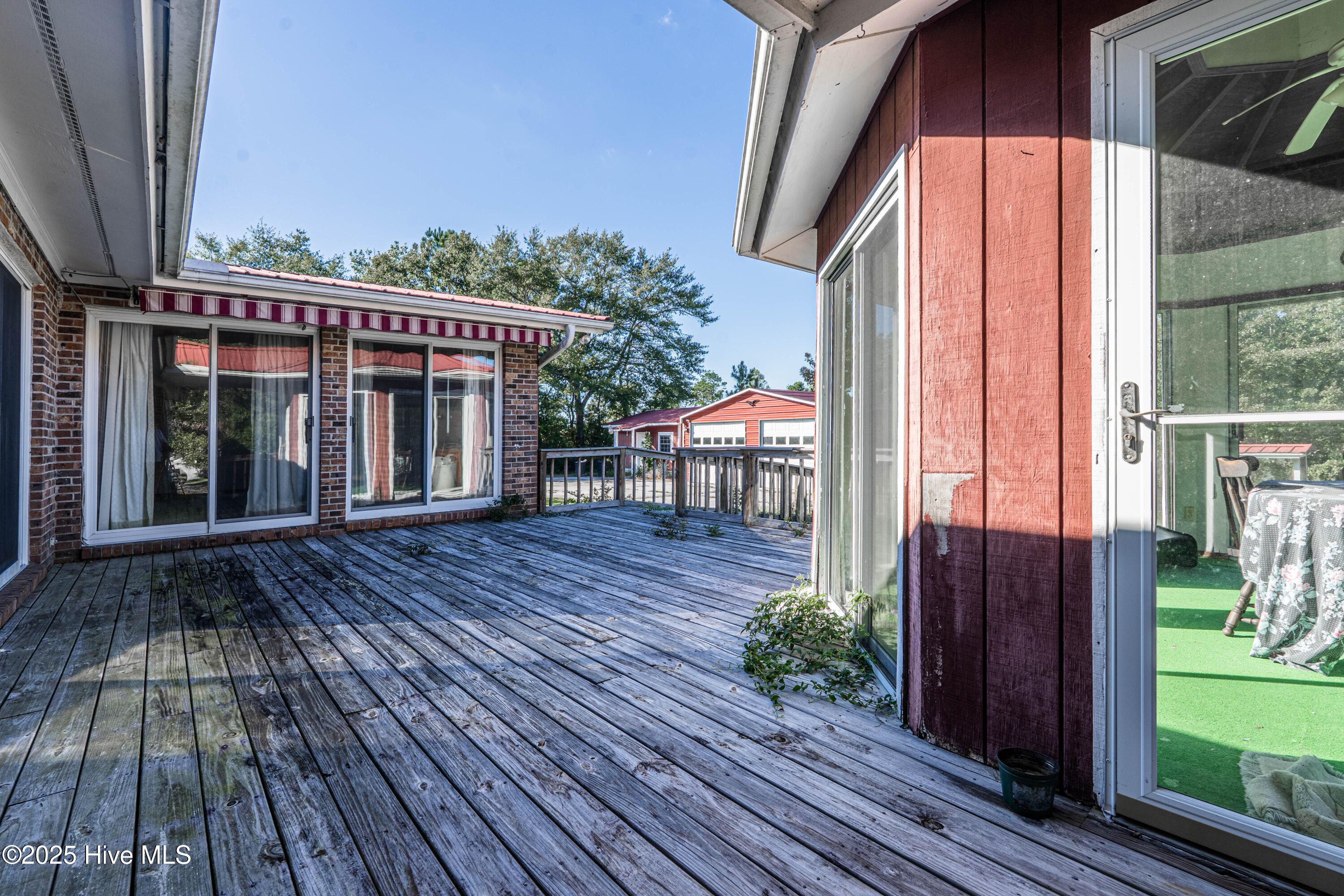 100536472 | Photo 49