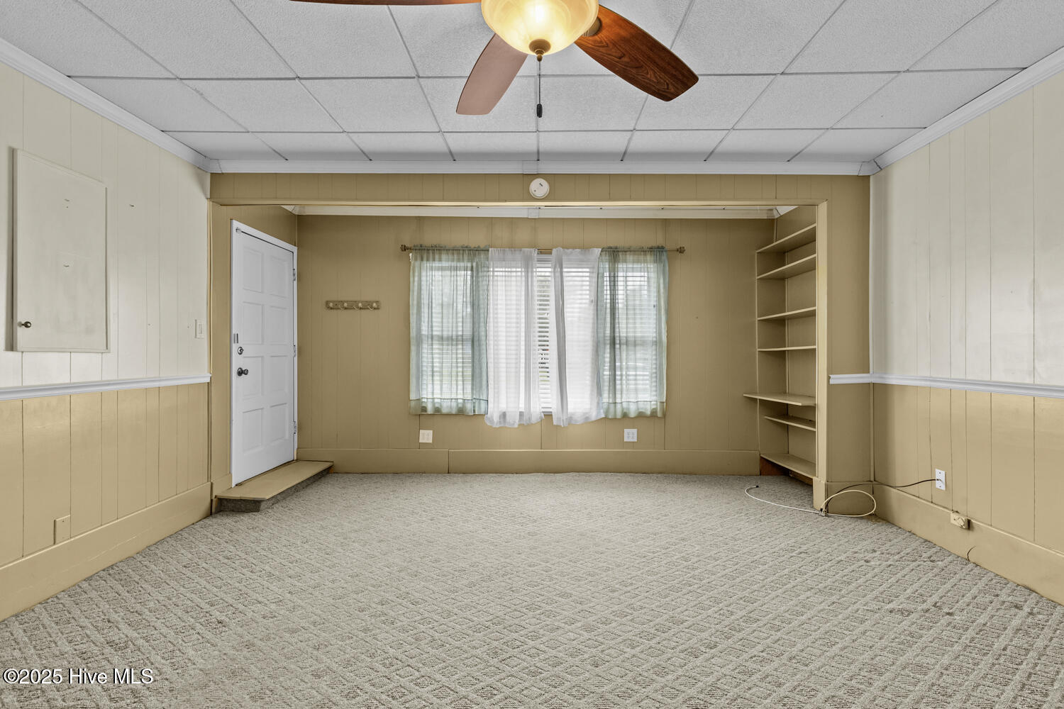 100530678 | Photo 18