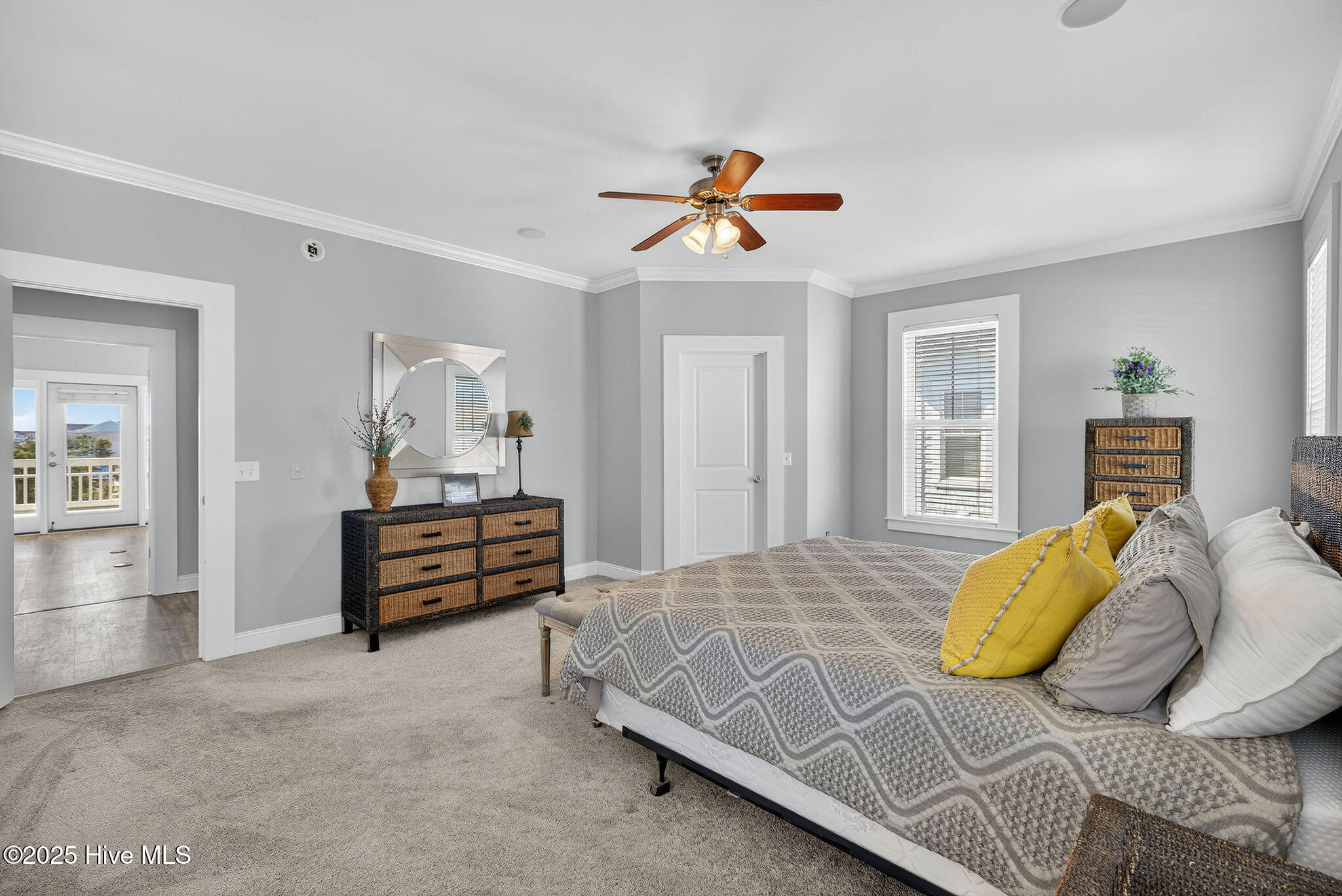 100522563 | Photo 68